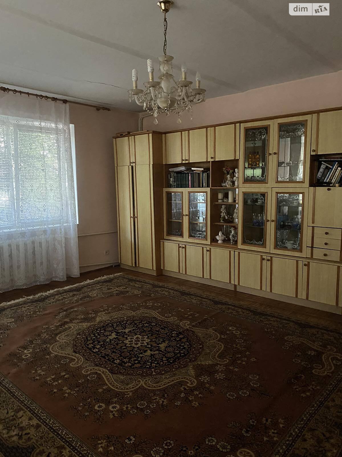 двухэтажный дом с отоплением, 215 кв. м, кирпич. Продажа в Сторожнице фото 1