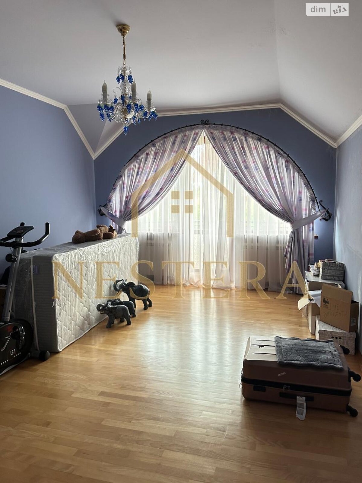 двоповерховий будинок з гаражем, 250 кв. м, цегла. Продаж у Сторожниці фото 1 двоповерховий будинок з гаражем, 250 кв. м, цегла. Продаж у Сторожниці фото 1