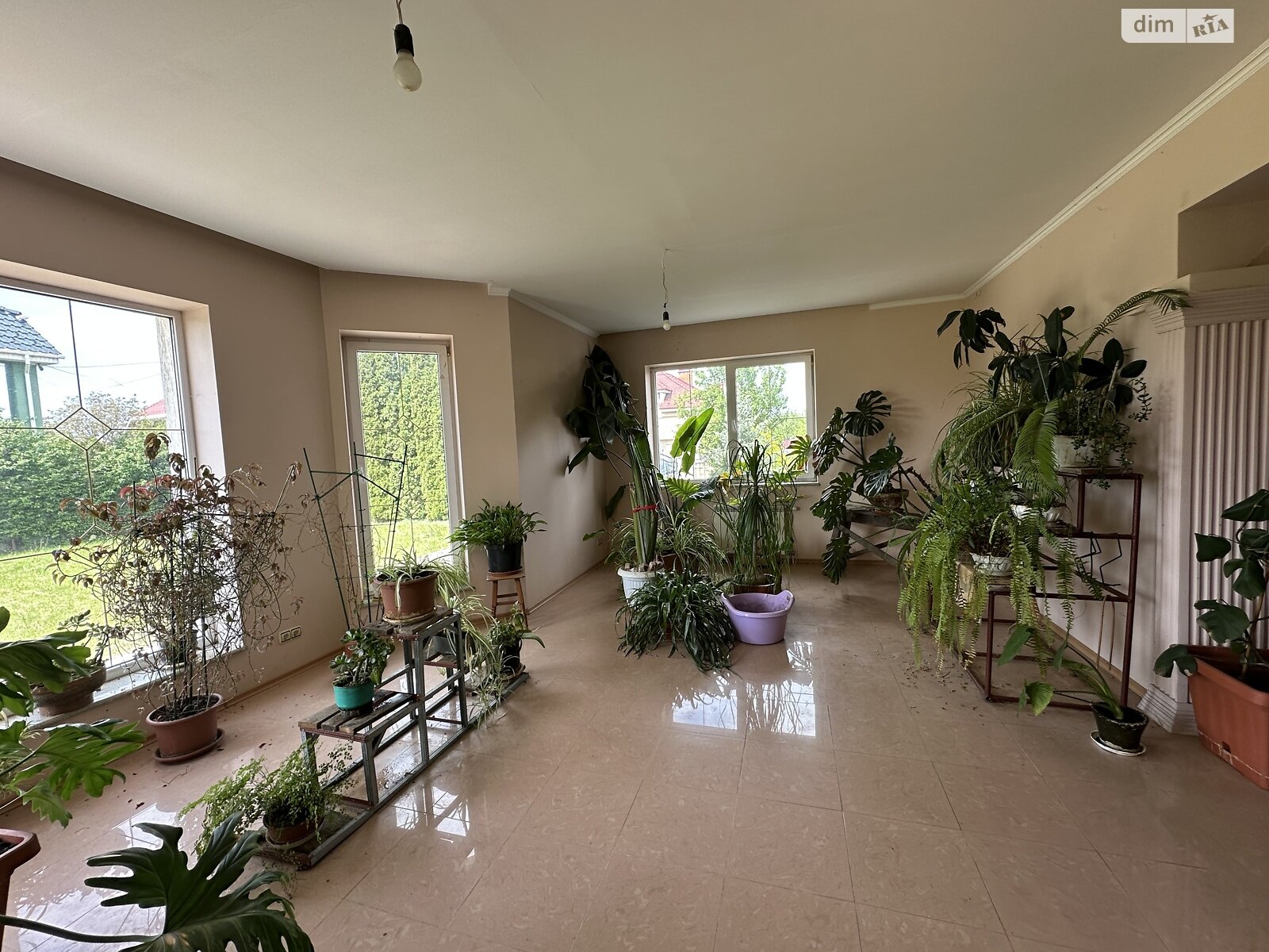 двоповерховий будинок, 364.4 кв. м, цегла. Продаж у Сторожниці фото 1 двоповерховий будинок, 364.4 кв. м, цегла. Продаж у Сторожниці фото 1
