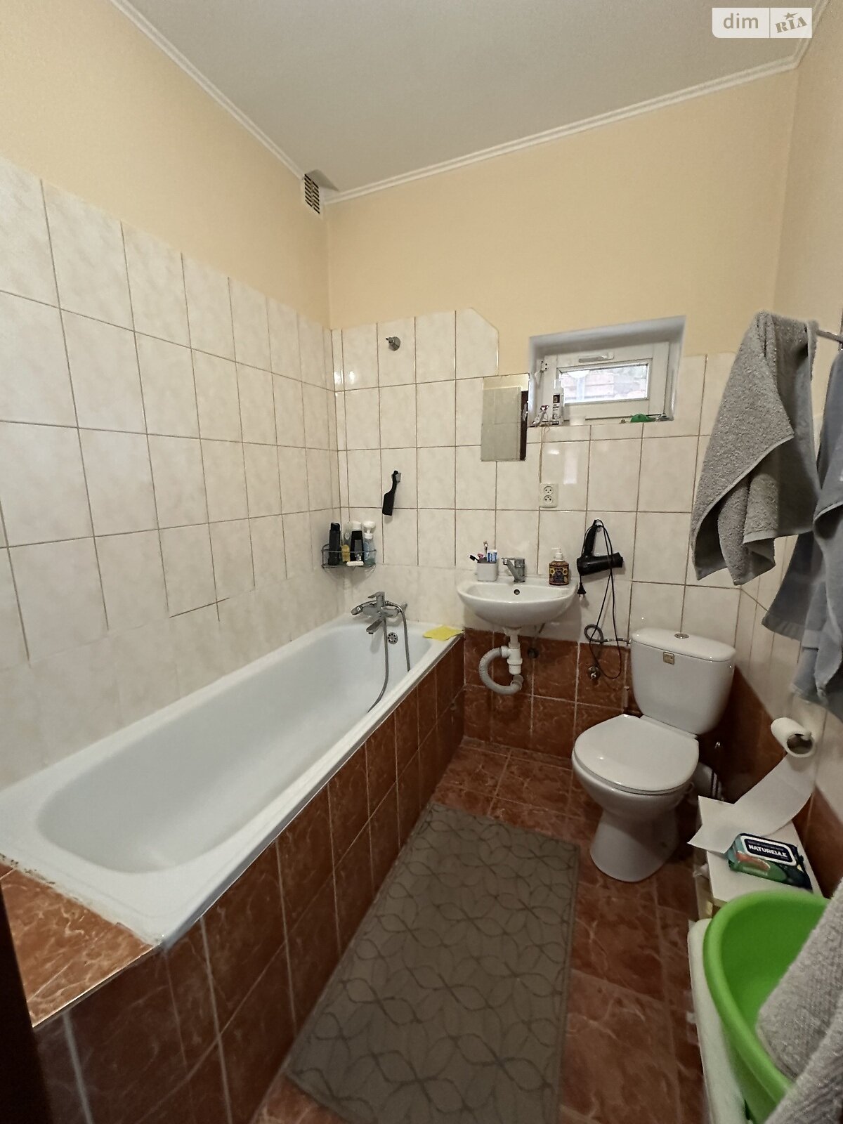 двоповерховий будинок, 364.4 кв. м, цегла. Продаж у Сторожниці фото 1 двоповерховий будинок, 364.4 кв. м, цегла. Продаж у Сторожниці фото 1