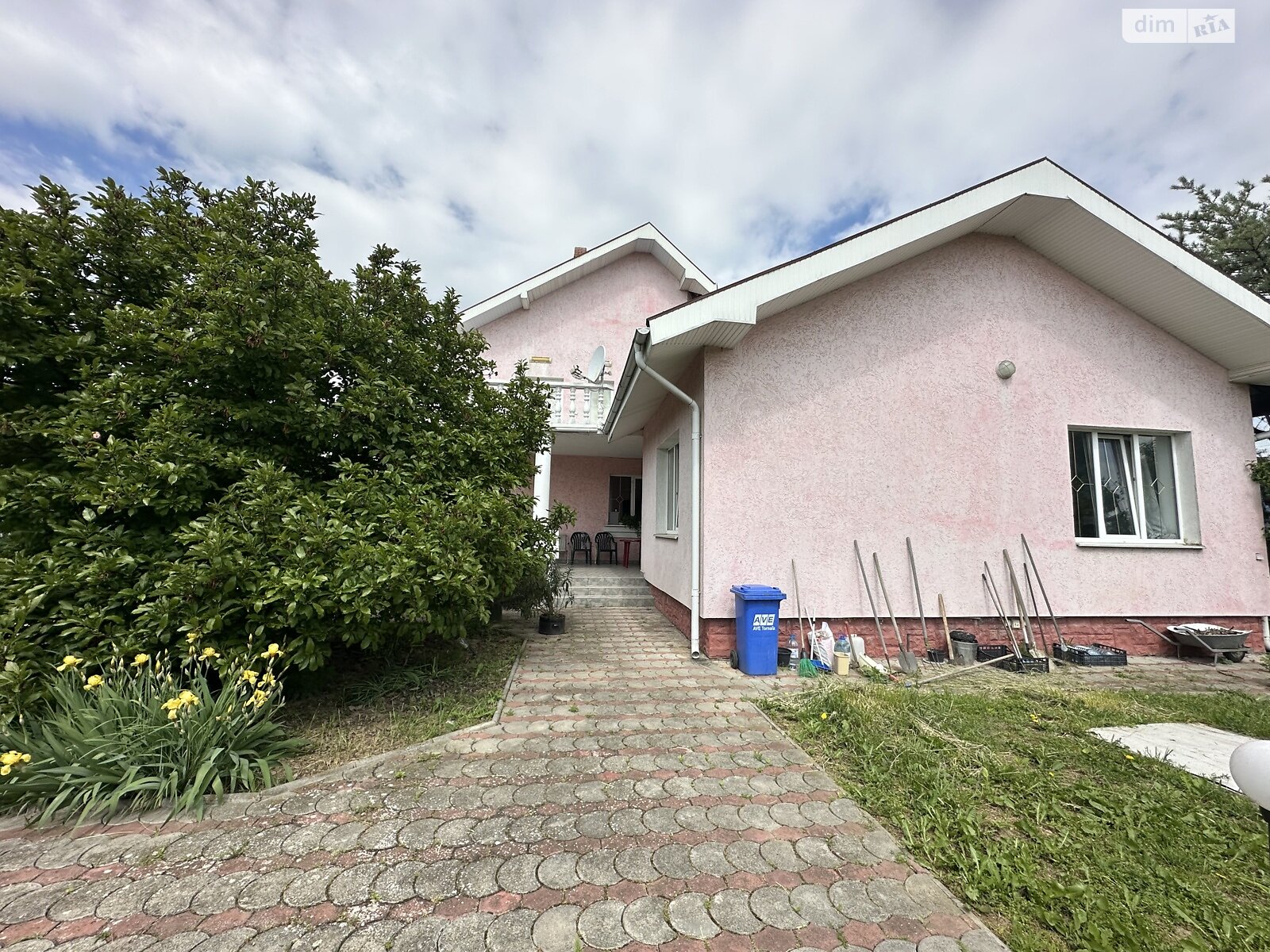 двоповерховий будинок, 364.4 кв. м, цегла. Продаж у Сторожниці фото 1 двоповерховий будинок, 364.4 кв. м, цегла. Продаж у Сторожниці фото 1