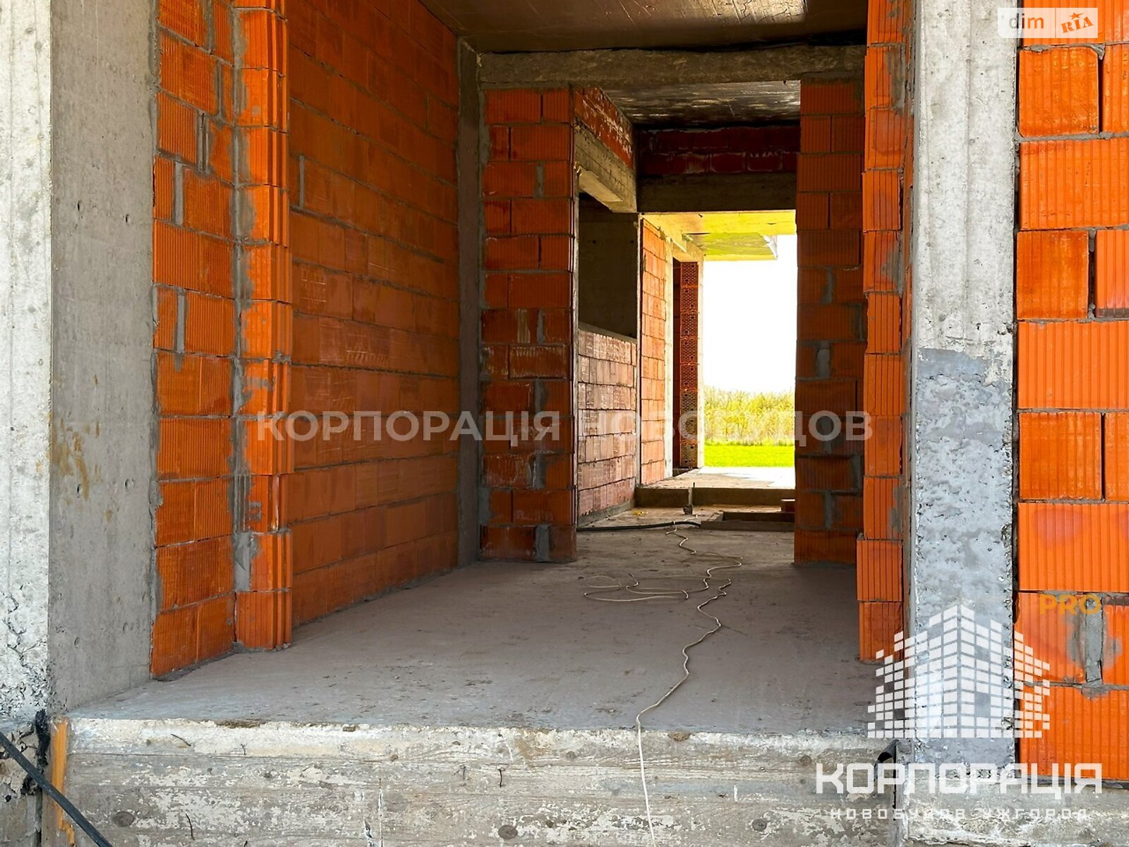 одноэтажный дом с отоплением, 151.46 кв. м, кирпич. Продажа в Сторожнице фото 1 одноэтажный дом с отоплением, 151.46 кв. м, кирпич. Продажа в Сторожнице фото 1
