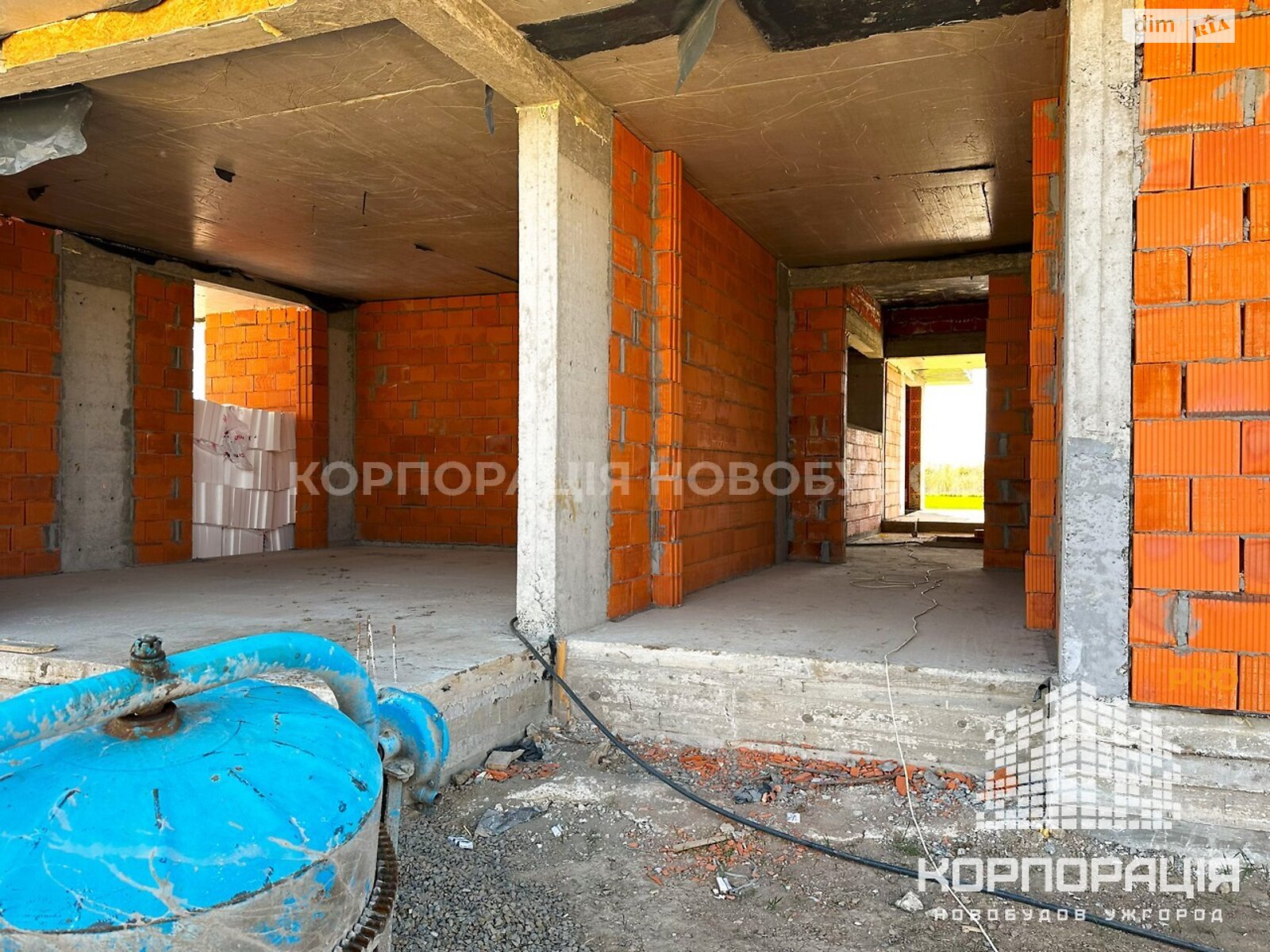 одноэтажный дом с отоплением, 151.46 кв. м, кирпич. Продажа в Сторожнице фото 1 одноэтажный дом с отоплением, 151.46 кв. м, кирпич. Продажа в Сторожнице фото 1