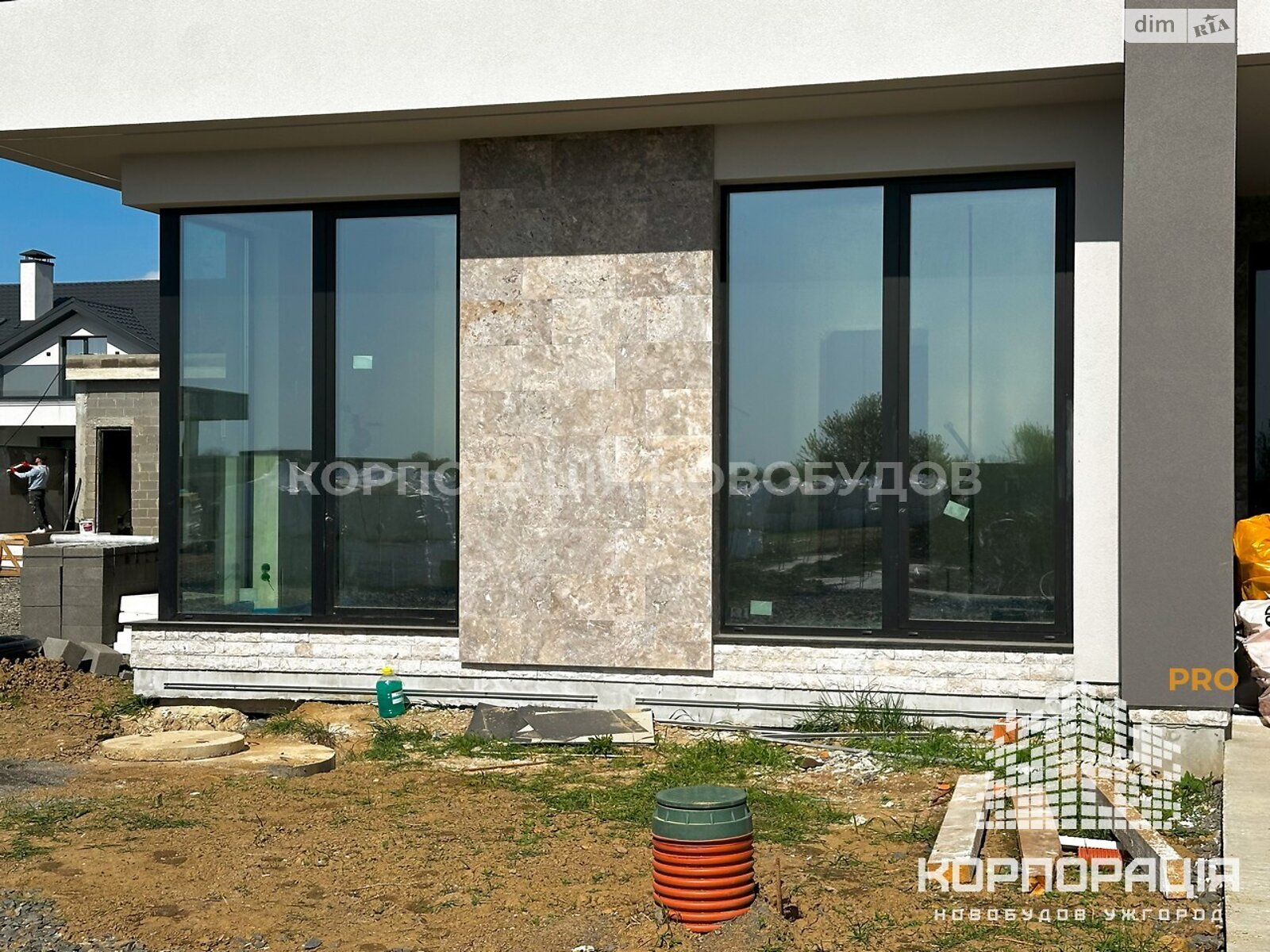 одноэтажный дом с отоплением, 138.3 кв. м, кирпич. Продажа в Сторожнице фото 1 одноэтажный дом с отоплением, 138.3 кв. м, кирпич. Продажа в Сторожнице фото 1