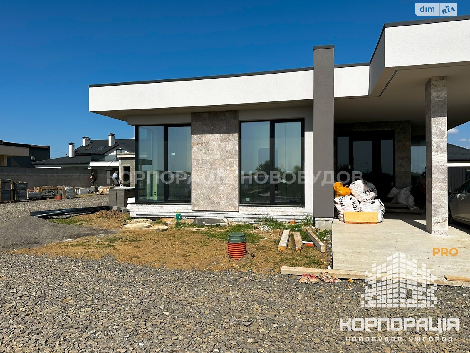 одноэтажный дом с отоплением, 138.3 кв. м, кирпич. Продажа в Сторожнице фото 1 одноэтажный дом с отоплением, 138.3 кв. м, кирпич. Продажа в Сторожнице фото 1