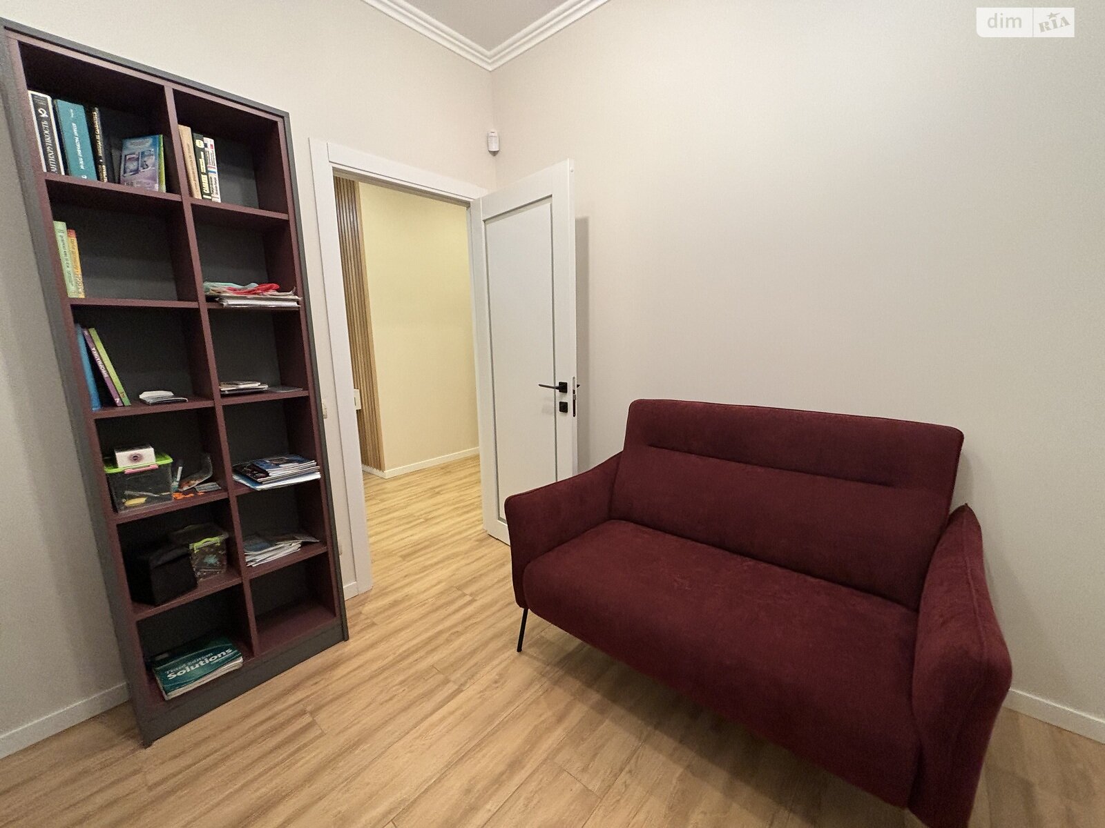 двухэтажный таунхаус, 130 кв. м, кирпич. Продажа в Сторожнице фото 1 двухэтажный таунхаус, 130 кв. м, кирпич. Продажа в Сторожнице фото 1