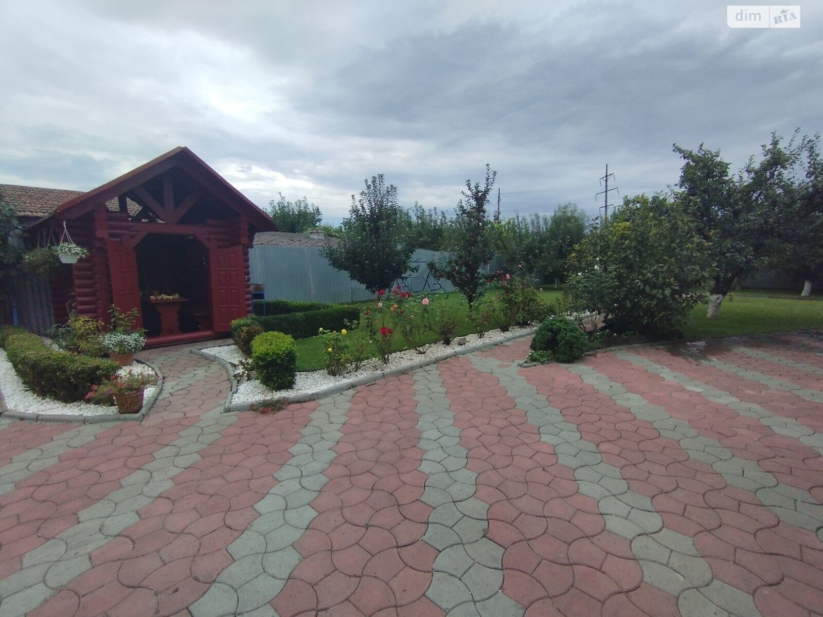 триповерховий будинок з мансардою, 160 кв. м, цегла. Продаж у Сторожниці фото 1 триповерховий будинок з мансардою, 160 кв. м, цегла. Продаж у Сторожниці фото 1