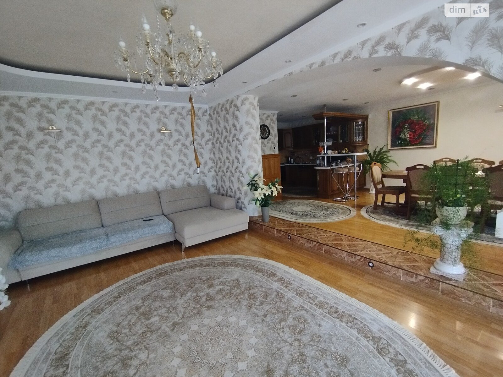 триповерховий будинок з мансардою, 160 кв. м, цегла. Продаж у Сторожниці фото 1 триповерховий будинок з мансардою, 160 кв. м, цегла. Продаж у Сторожниці фото 1