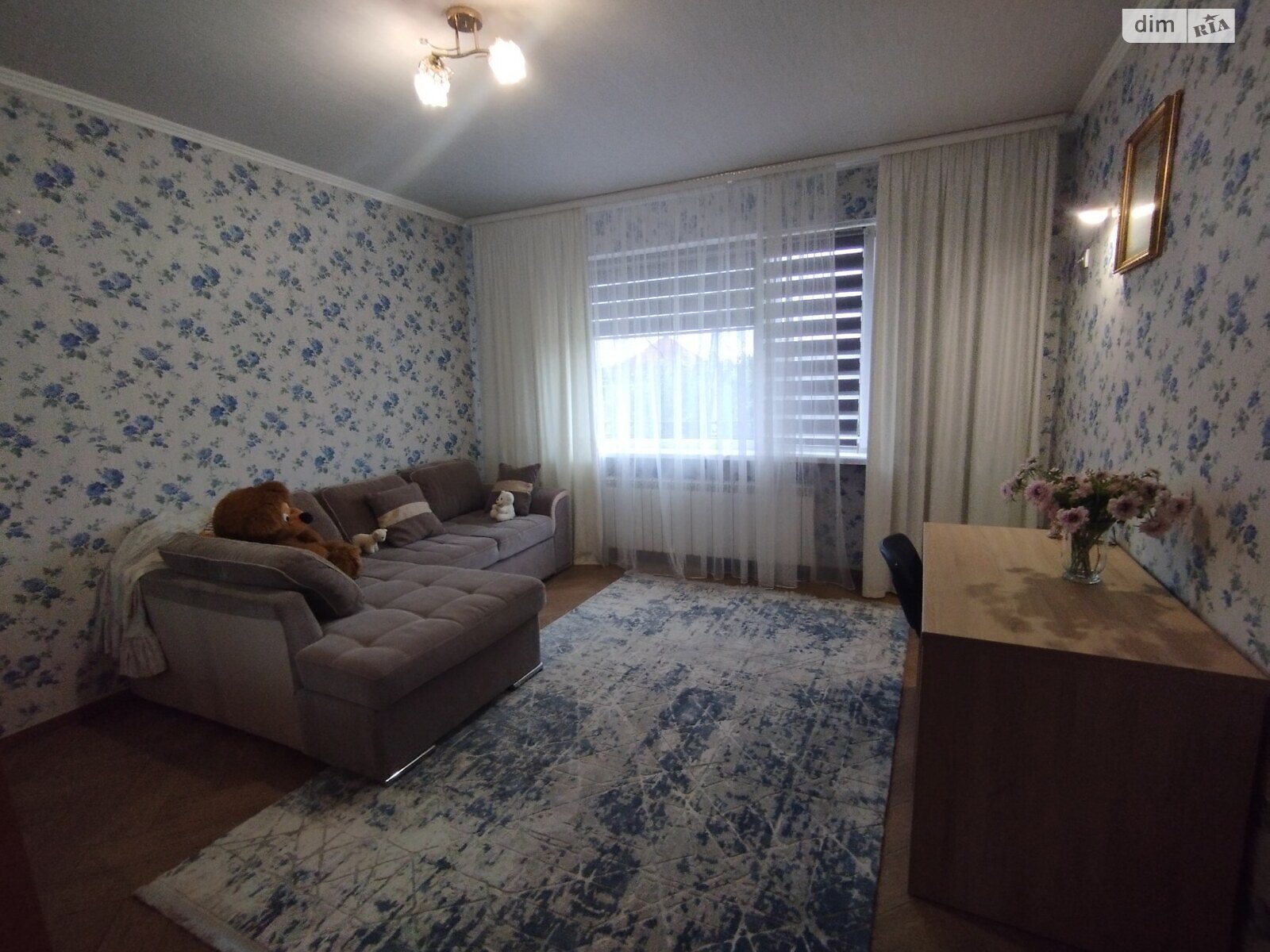 триповерховий будинок з мансардою, 160 кв. м, цегла. Продаж у Сторожниці фото 1 триповерховий будинок з мансардою, 160 кв. м, цегла. Продаж у Сторожниці фото 1
