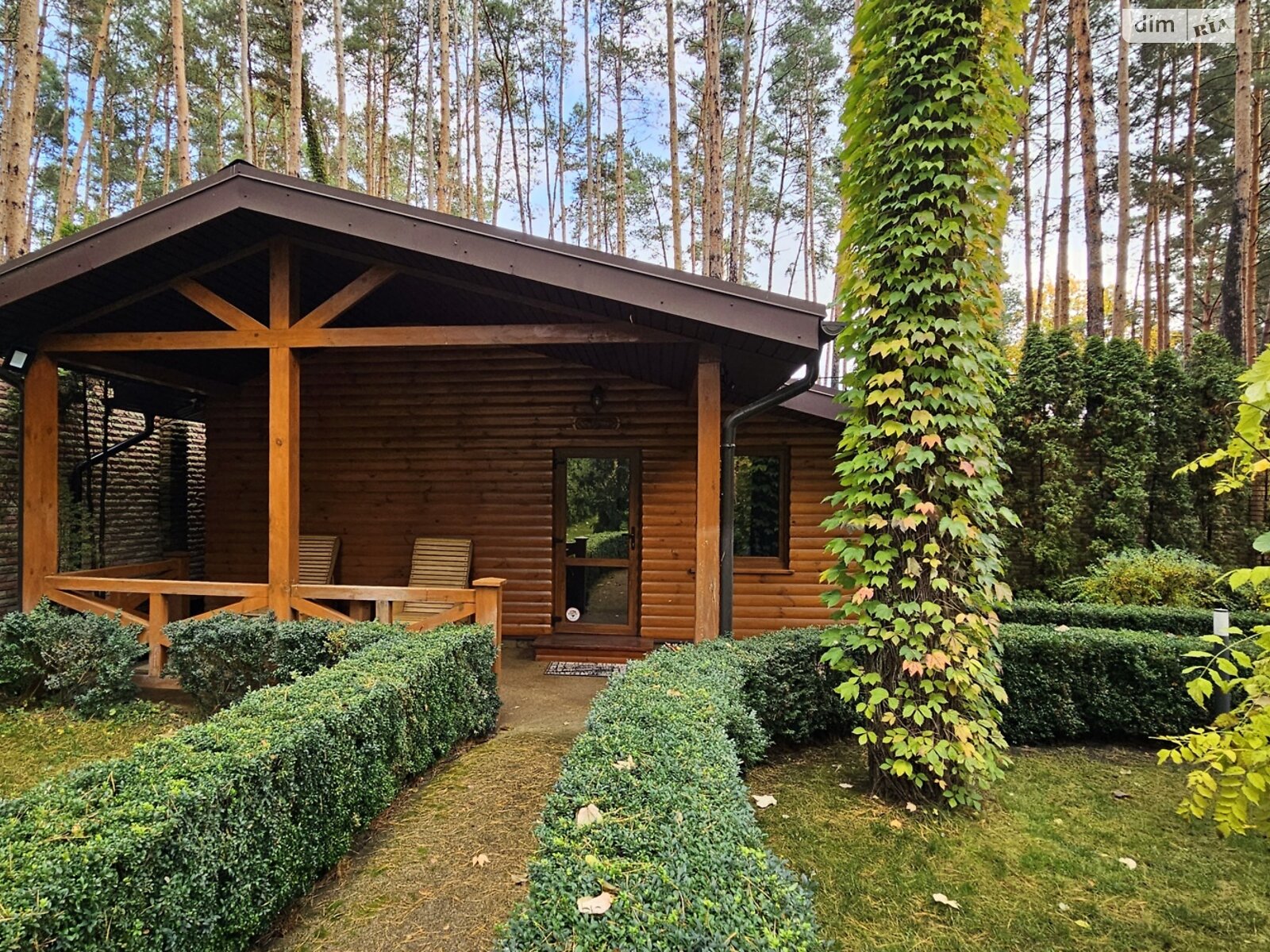 двоповерховий будинок з гаражем, 600 кв. м, цегла. Продаж у Стоянці фото 1 двоповерховий будинок з гаражем, 600 кв. м, цегла. Продаж у Стоянці фото 1