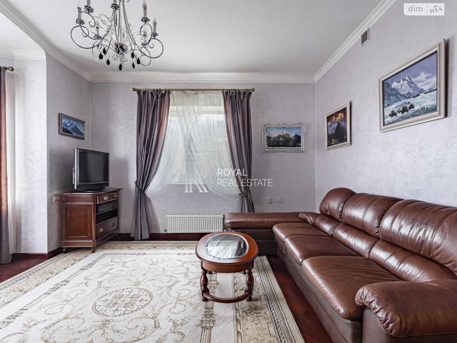 трехэтажный дом с верандой, 400 кв. м, кирпич. Продажа в Стоянке фото 1