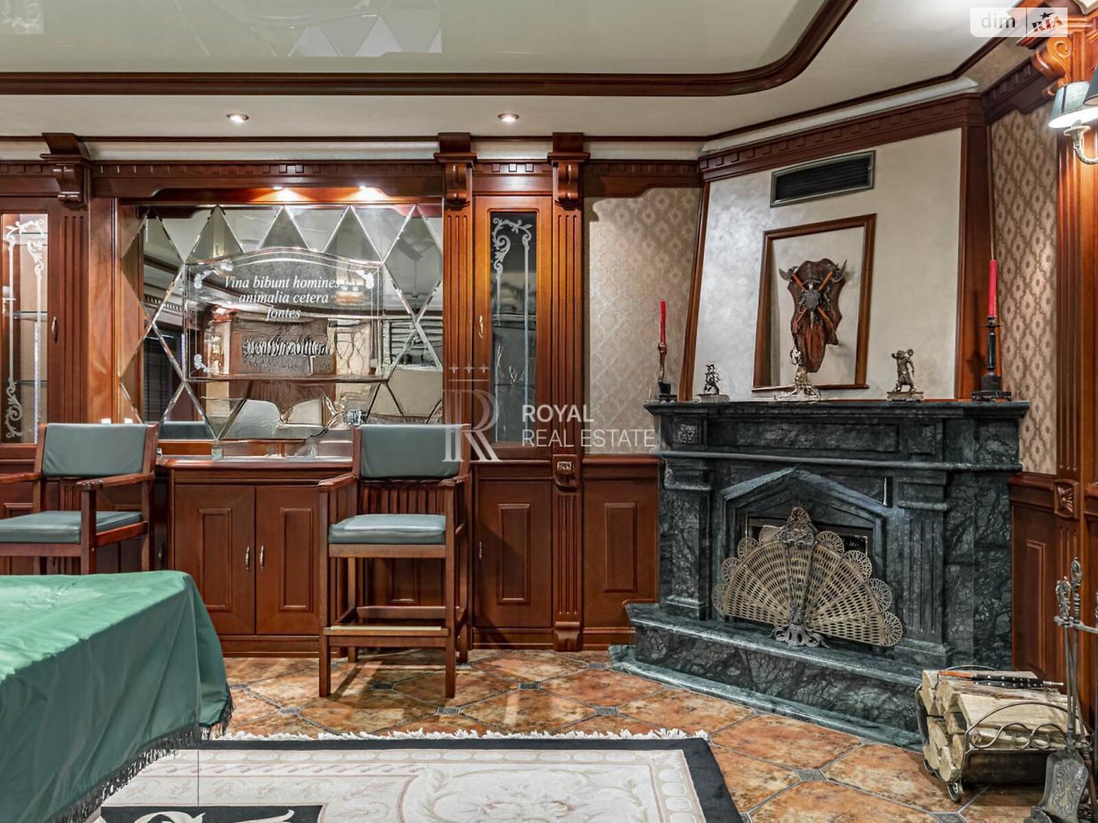 трехэтажный дом с верандой, 400 кв. м, кирпич. Продажа в Стоянке фото 1