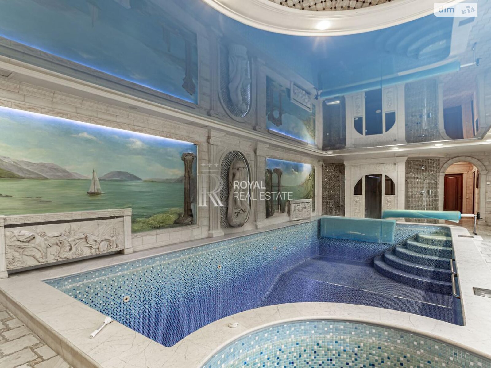 трехэтажный дом с верандой, 400 кв. м, кирпич. Продажа в Стоянке фото 1