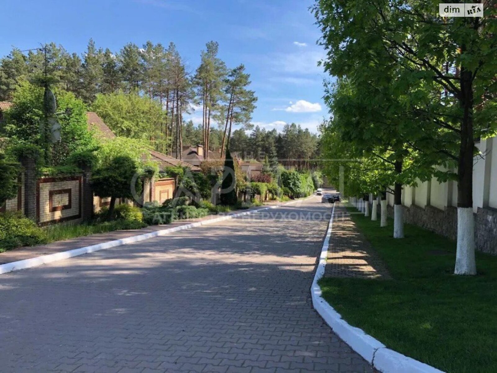 двухэтажный дом, 588 кв. м, кирпич. Продажа в Стоянке фото 1 двухэтажный дом, 588 кв. м, кирпич. Продажа в Стоянке фото 1