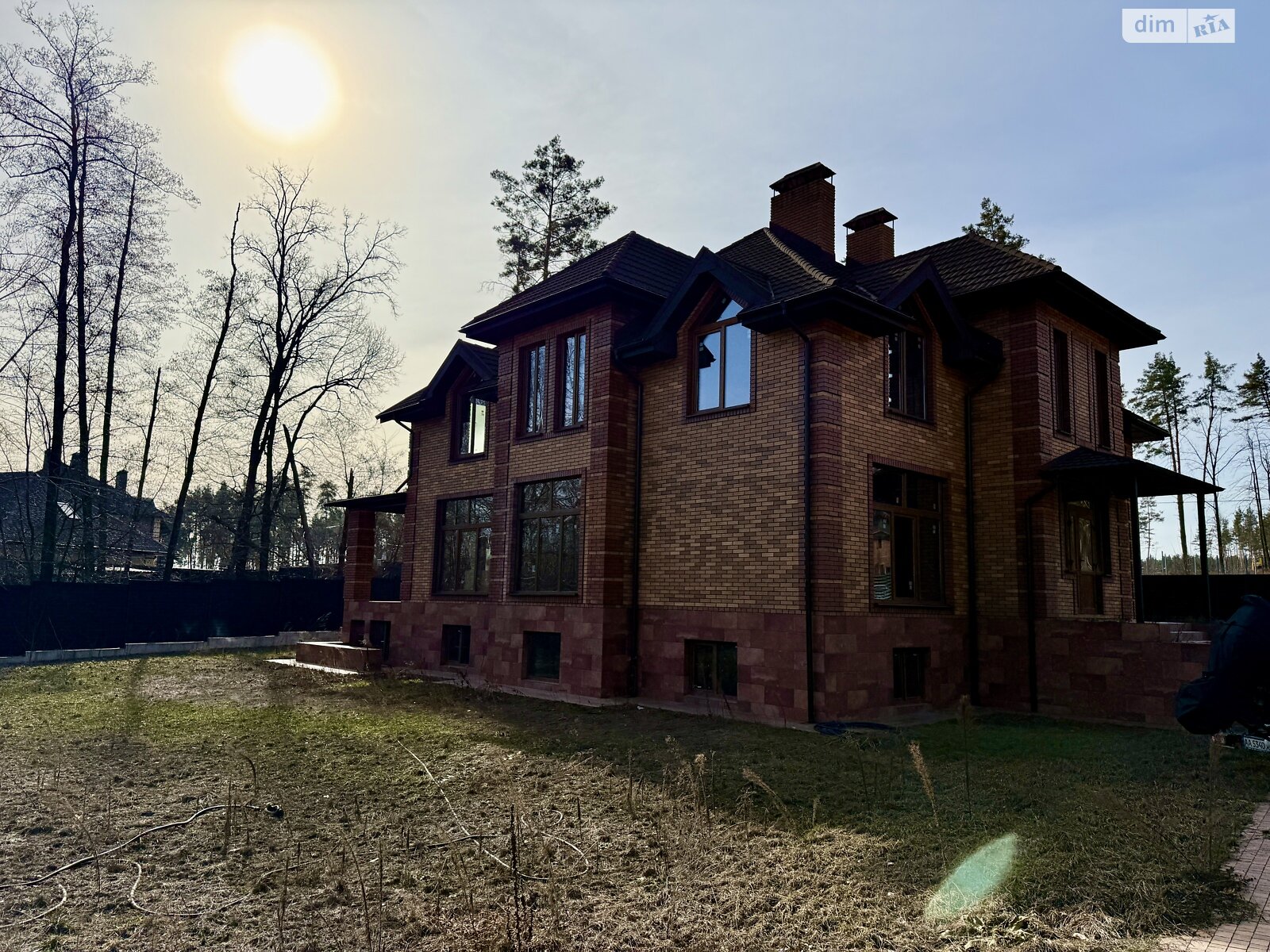 двухэтажный дом с верандой, 295.2 кв. м, кирпич. Продажа в Стоянке фото 1 двухэтажный дом с верандой, 295.2 кв. м, кирпич. Продажа в Стоянке фото 1