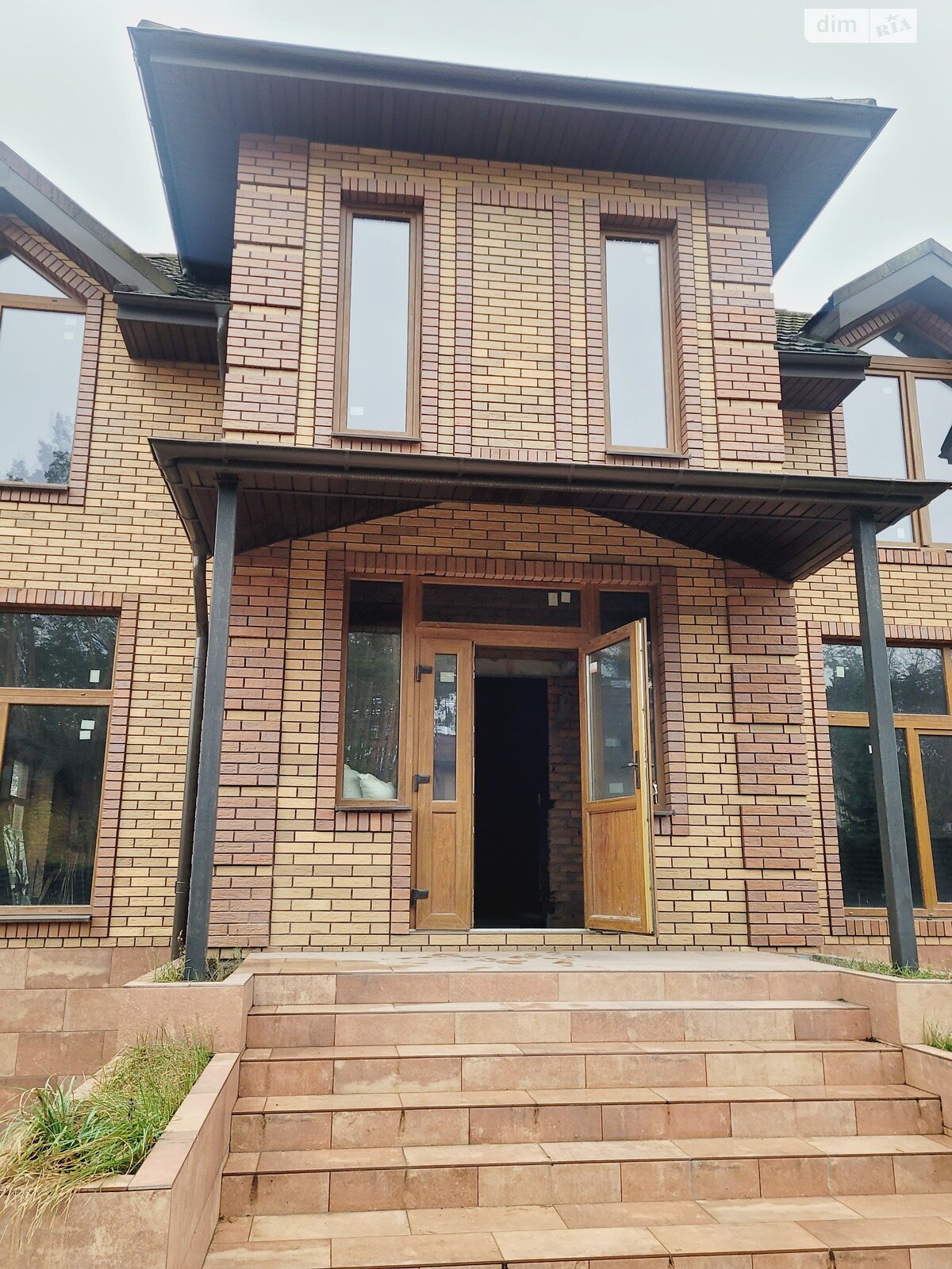 двоповерховий будинок, 460 кв. м, цегла. Продаж у Стоянці фото 1