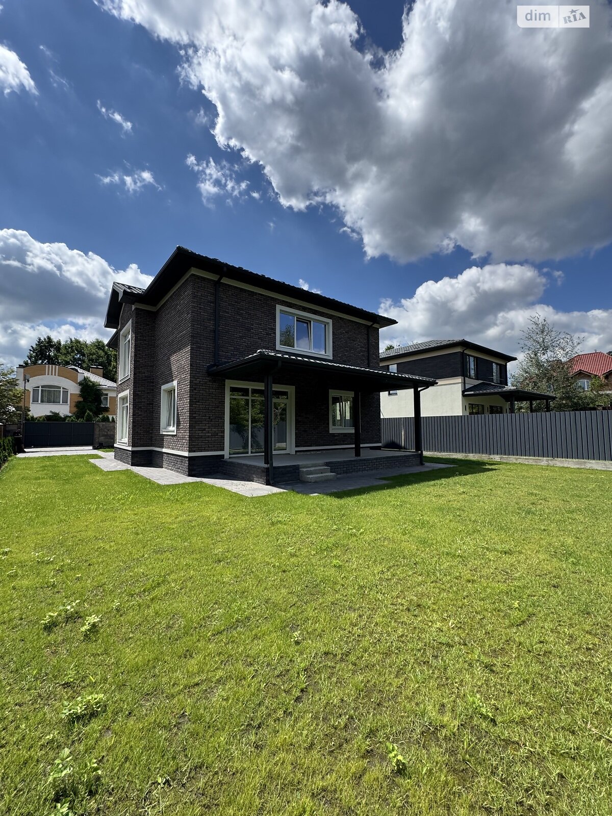 двоповерховий будинок, 213 кв. м, керамічний блок. Продаж у Стоянці фото 1