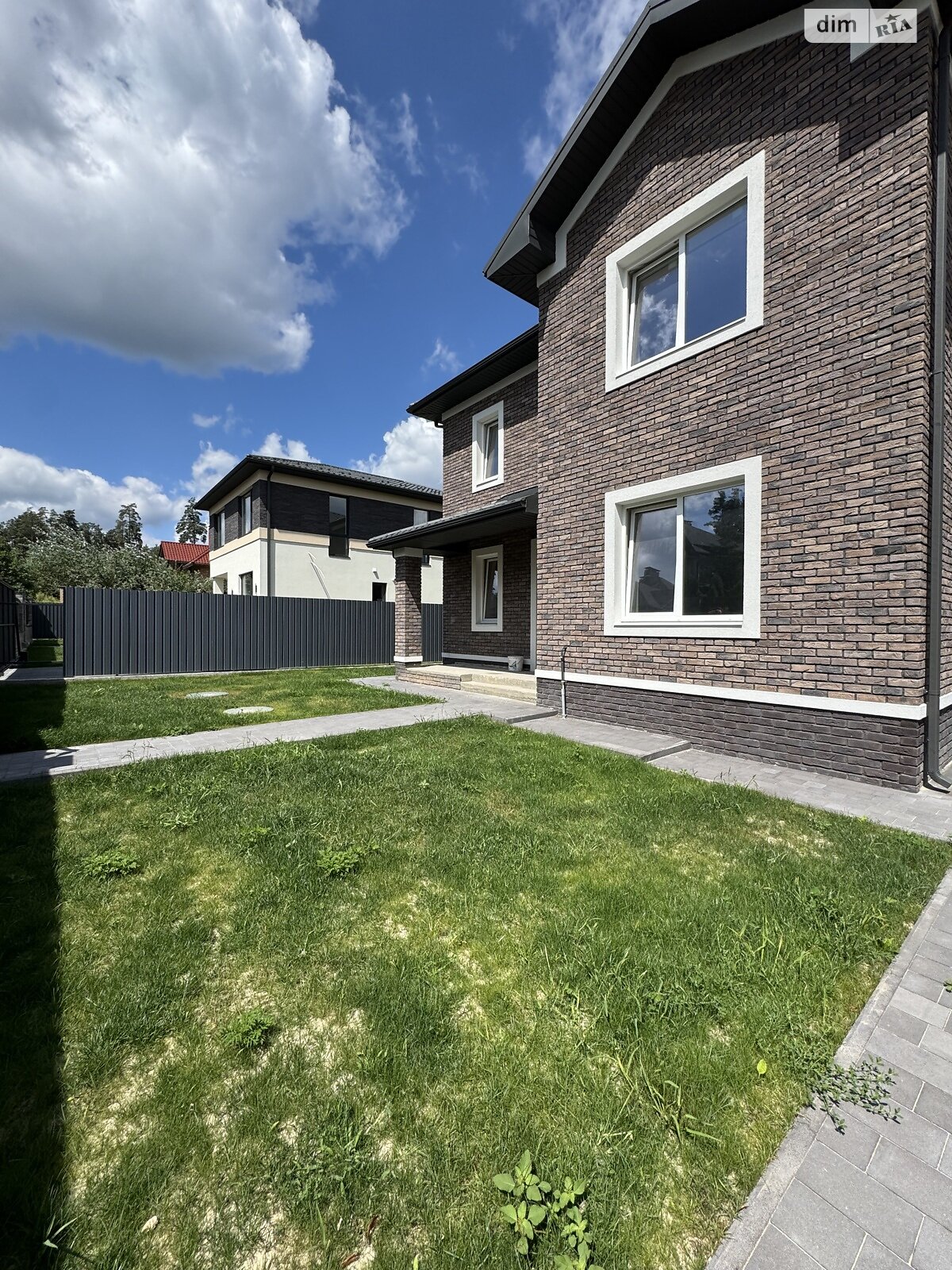 двоповерховий будинок, 213 кв. м, керамічний блок. Продаж у Стоянці фото 1