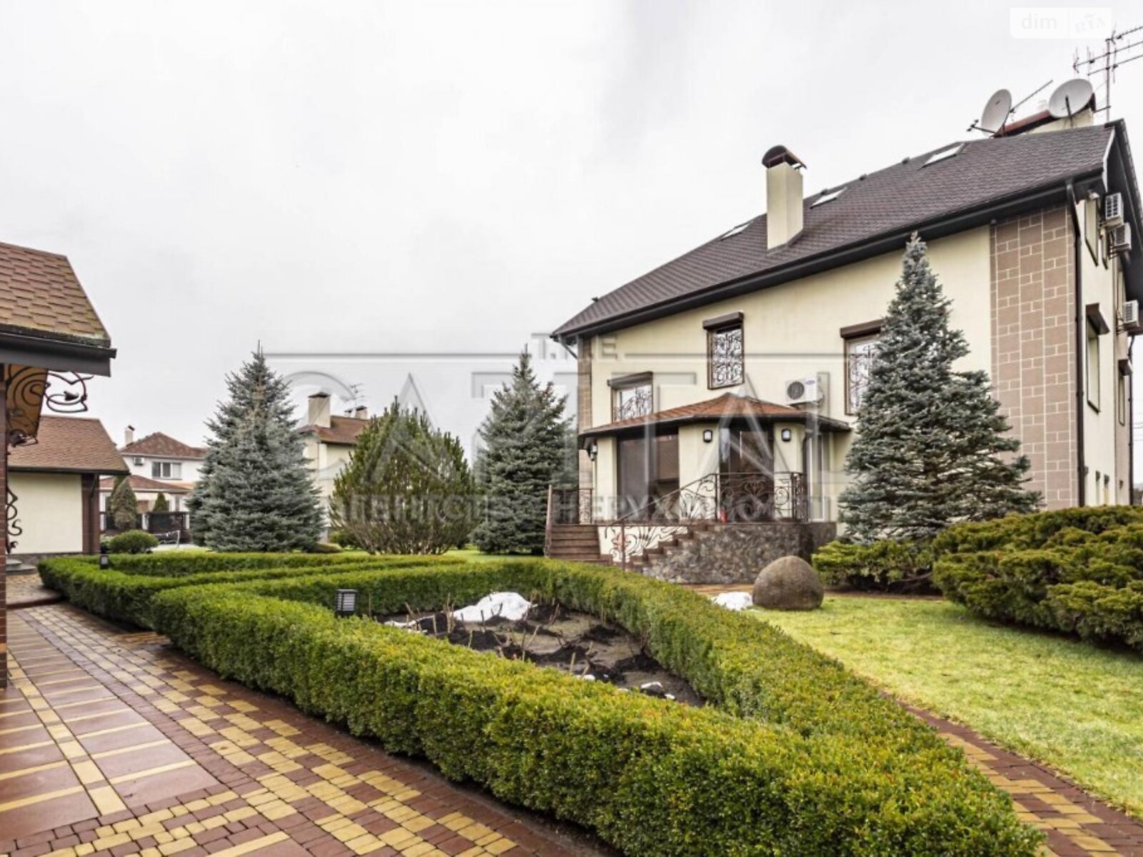 триповерховий будинок з верандою, 361.7 кв. м, цегла. Продаж у Стоянці фото 1 триповерховий будинок з верандою, 361.7 кв. м, цегла. Продаж у Стоянці фото 1
