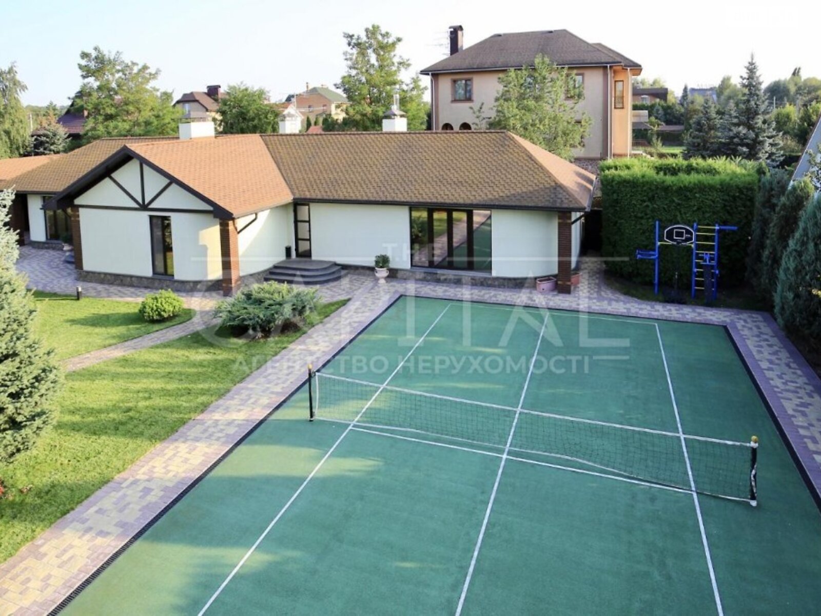 триповерховий будинок з верандою, 361.7 кв. м, цегла. Продаж у Стоянці фото 1 триповерховий будинок з верандою, 361.7 кв. м, цегла. Продаж у Стоянці фото 1