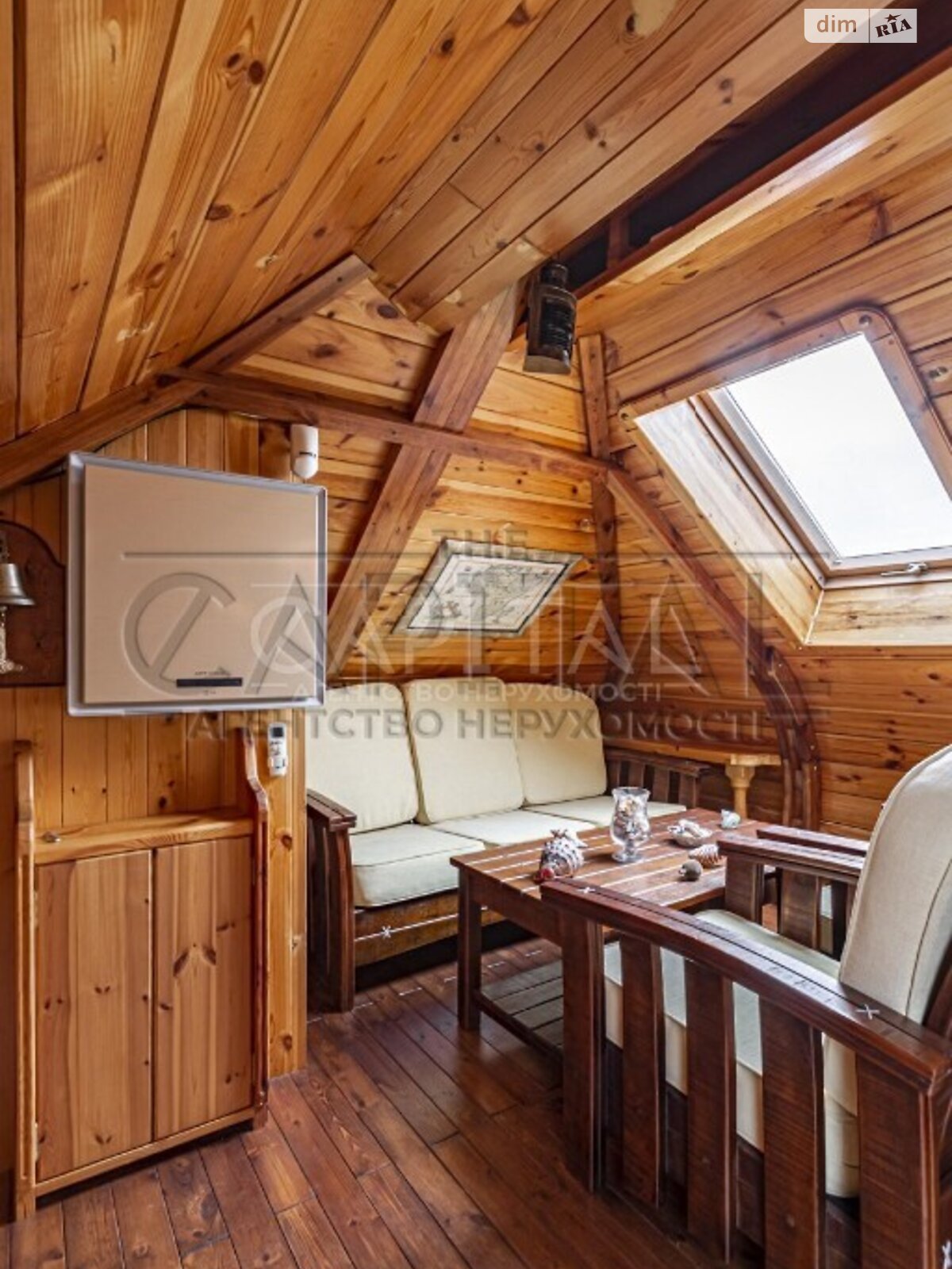триповерховий будинок з верандою, 361.7 кв. м, цегла. Продаж у Стоянці фото 1 триповерховий будинок з верандою, 361.7 кв. м, цегла. Продаж у Стоянці фото 1