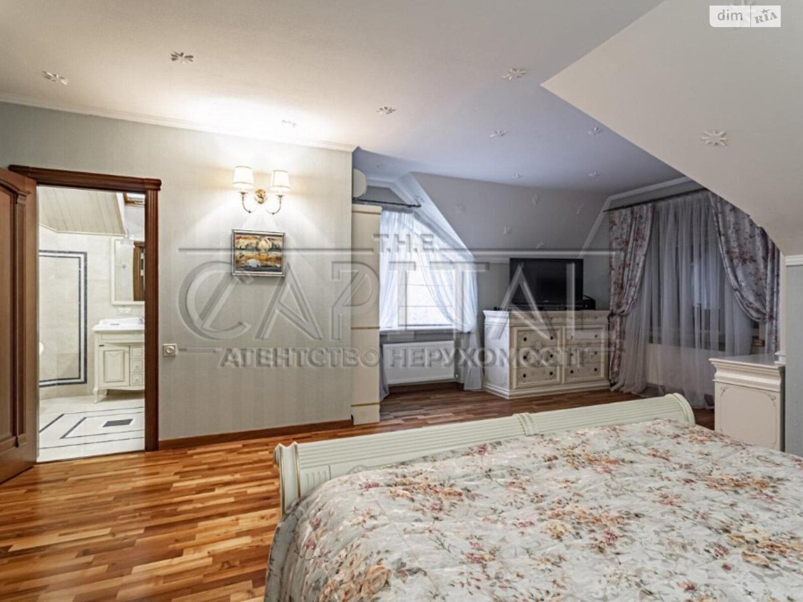 триповерховий будинок з верандою, 361.7 кв. м, цегла. Продаж у Стоянці фото 1 триповерховий будинок з верандою, 361.7 кв. м, цегла. Продаж у Стоянці фото 1