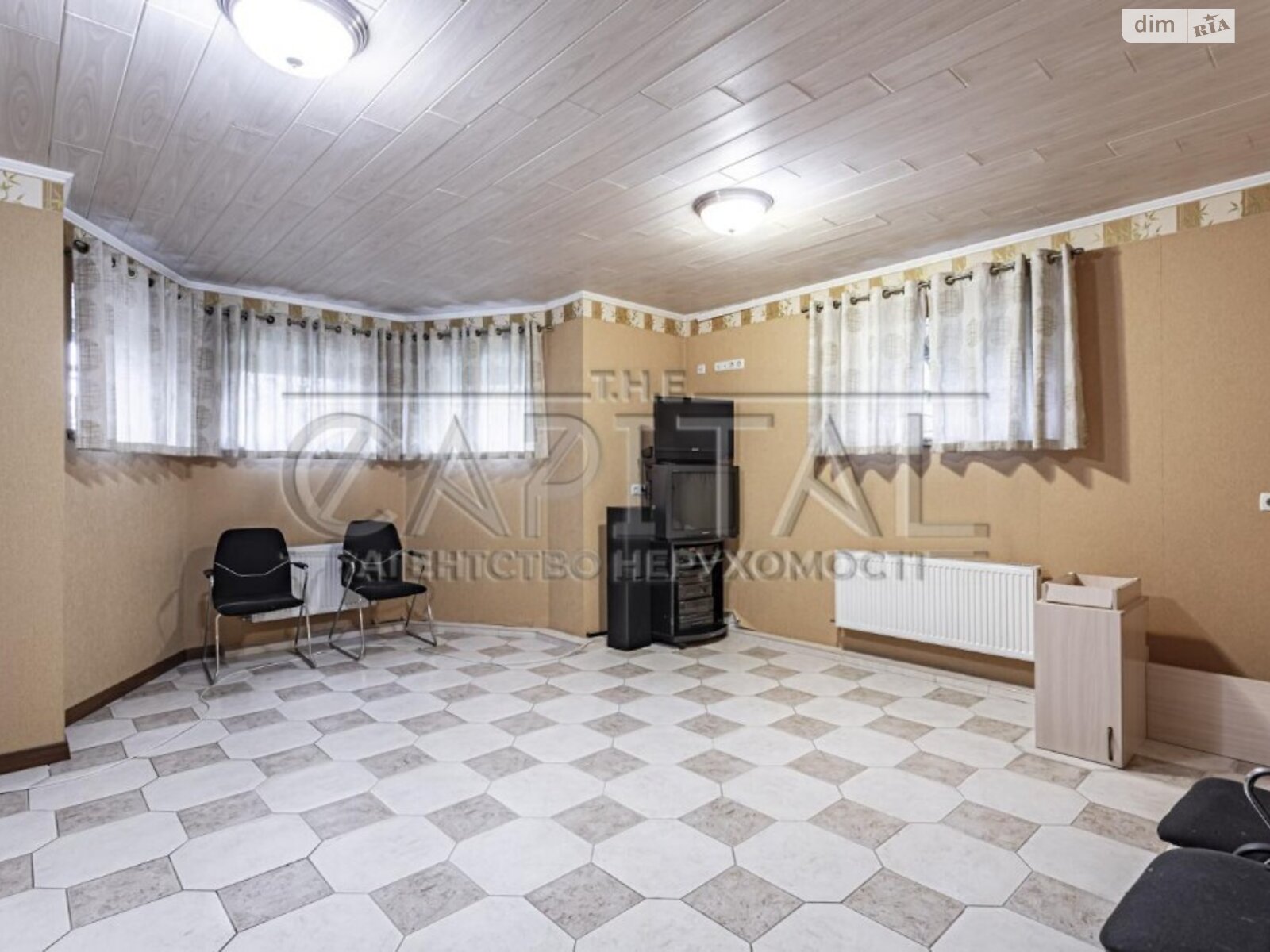 триповерховий будинок з верандою, 361.7 кв. м, цегла. Продаж у Стоянці фото 1 триповерховий будинок з верандою, 361.7 кв. м, цегла. Продаж у Стоянці фото 1