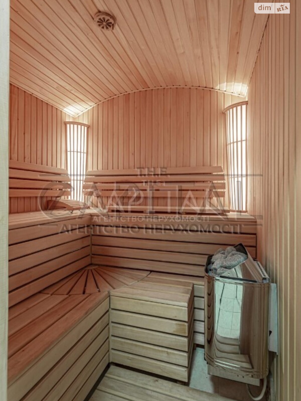 триповерховий будинок з верандою, 361.7 кв. м, цегла. Продаж у Стоянці фото 1 триповерховий будинок з верандою, 361.7 кв. м, цегла. Продаж у Стоянці фото 1