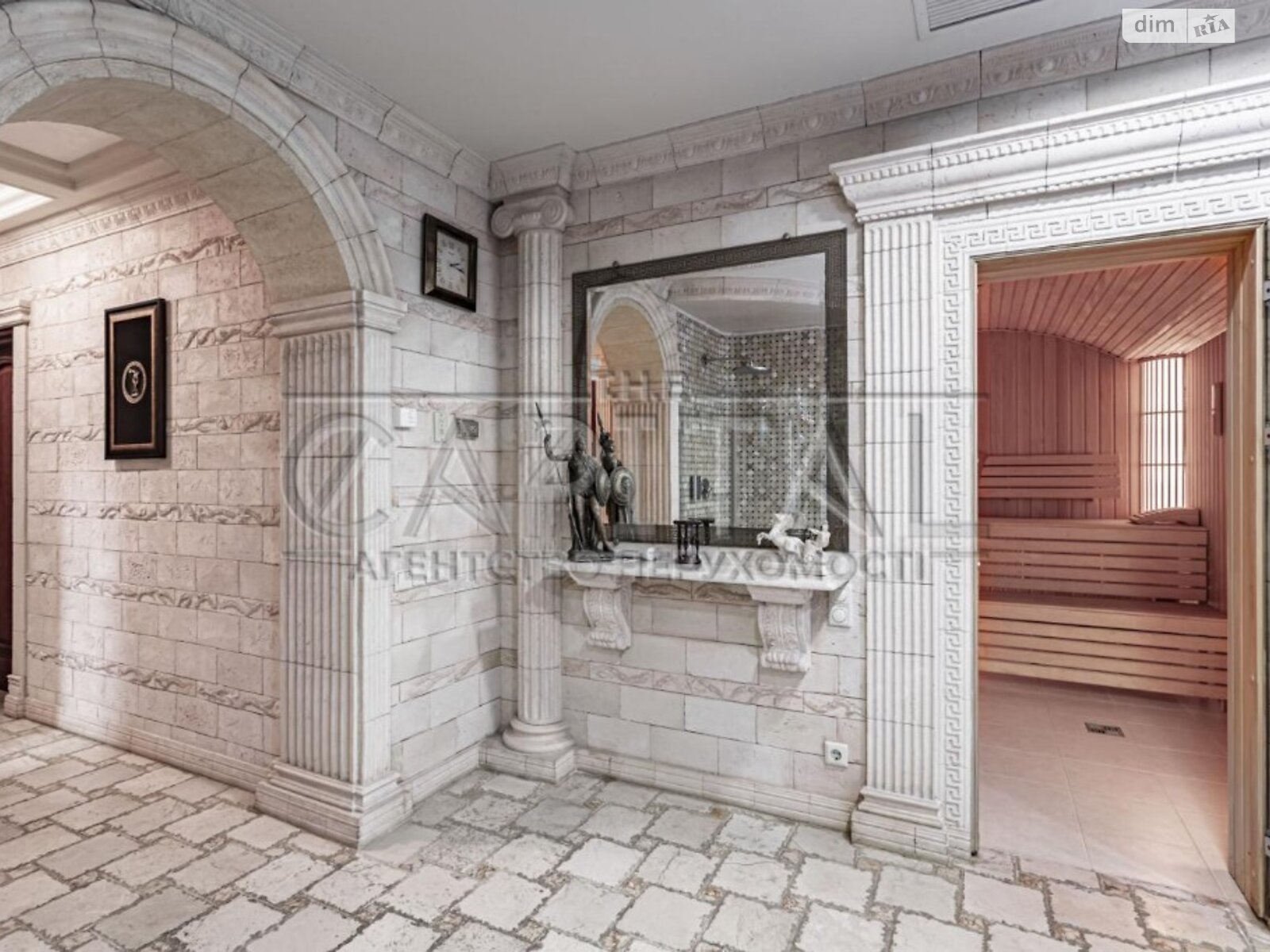 триповерховий будинок з верандою, 361.7 кв. м, цегла. Продаж у Стоянці фото 1 триповерховий будинок з верандою, 361.7 кв. м, цегла. Продаж у Стоянці фото 1