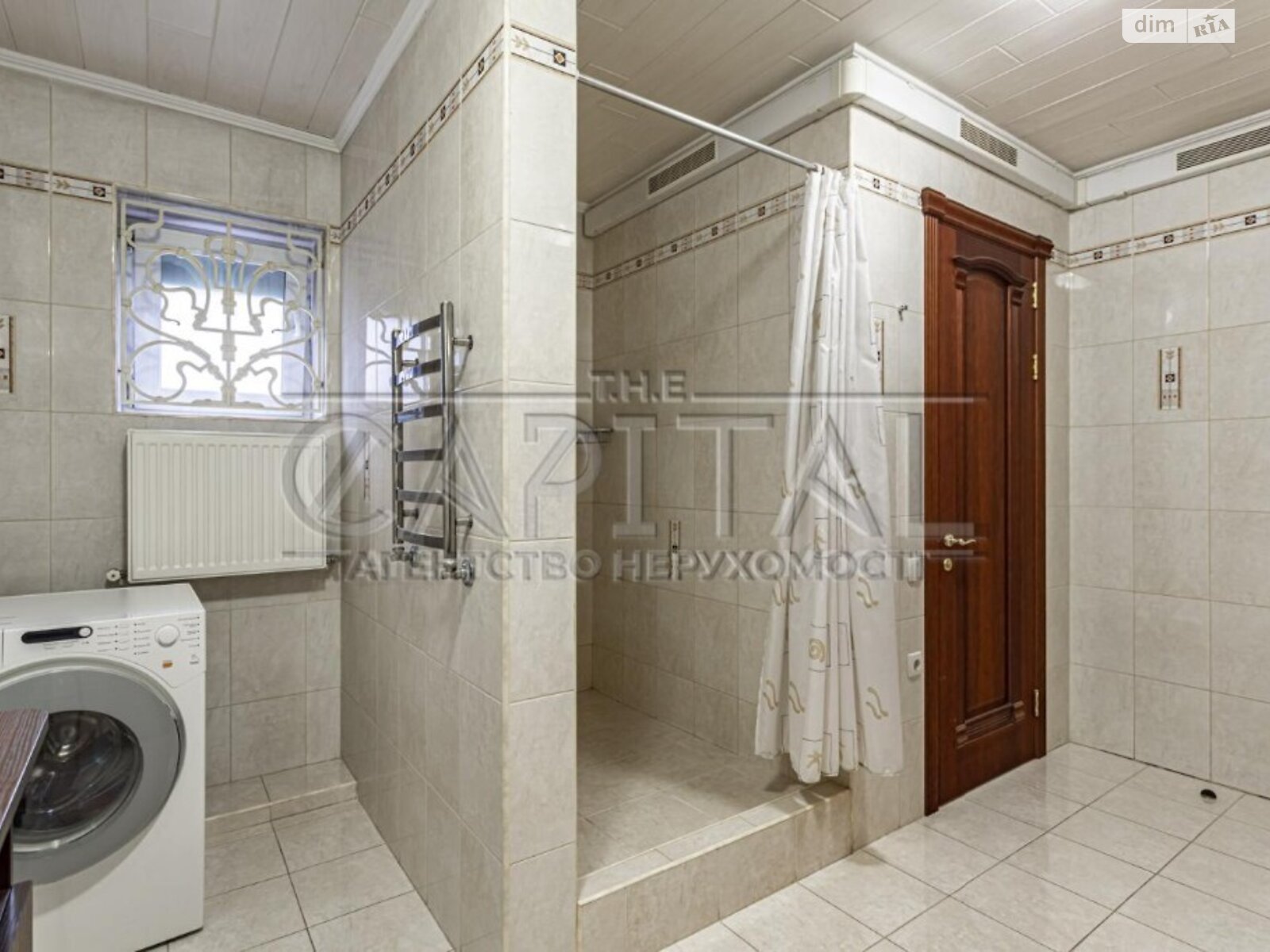 триповерховий будинок з верандою, 361.7 кв. м, цегла. Продаж у Стоянці фото 1 триповерховий будинок з верандою, 361.7 кв. м, цегла. Продаж у Стоянці фото 1