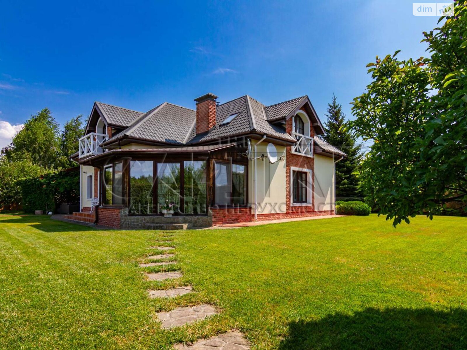 двухэтажный дом, 250 кв. м, кирпич. Продажа в Стоянке фото 1 двухэтажный дом, 250 кв. м, кирпич. Продажа в Стоянке фото 1