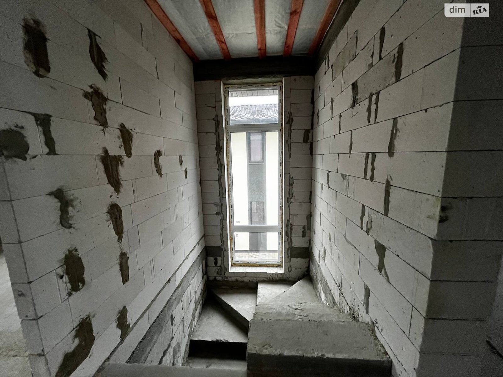 двухэтажный дом с балконом, 120 кв. м, кирпич. Продажа в Ирпене фото 1 двухэтажный дом с балконом, 120 кв. м, кирпич. Продажа в Ирпене фото 1