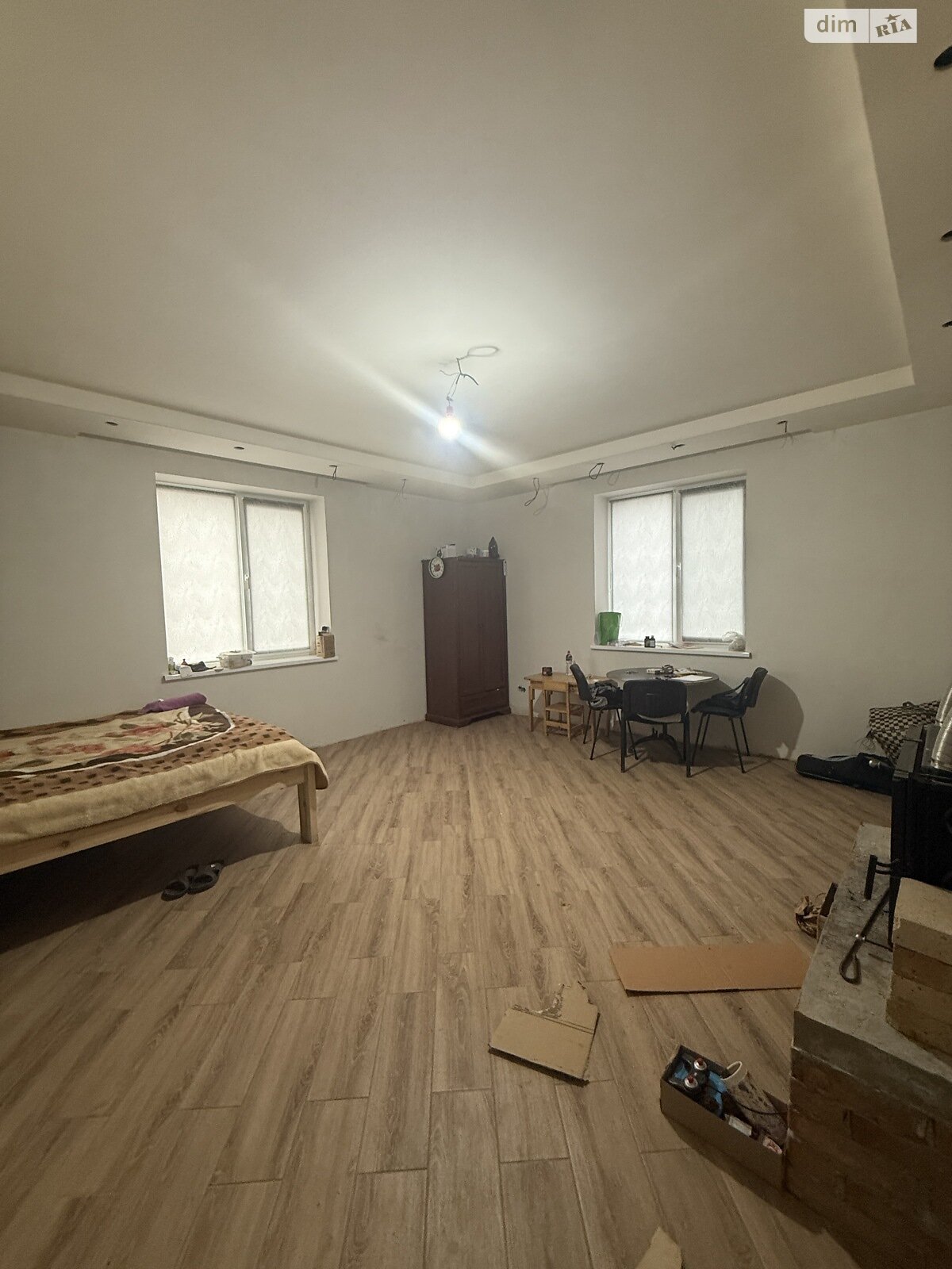 двухэтажный дом с гаражом, 200 кв. м, кирпич. Продажа в Стоянке фото 1