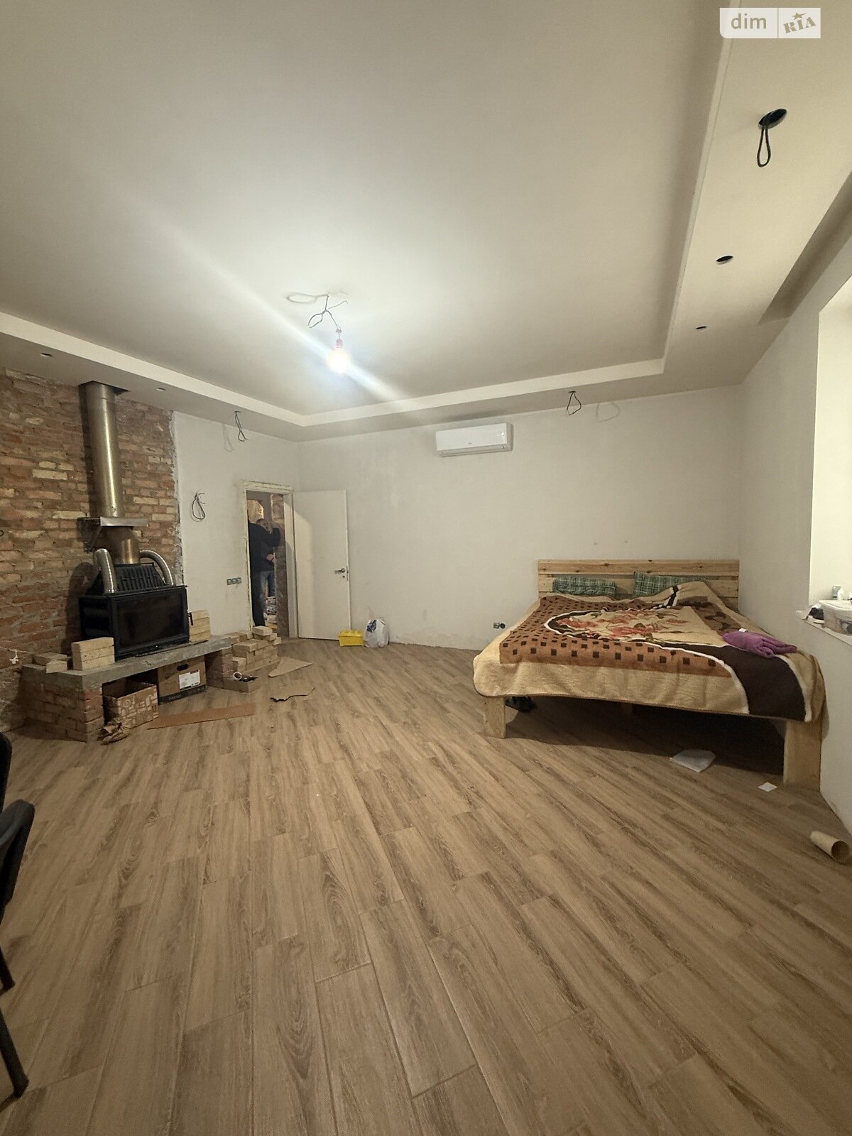 двухэтажный дом с гаражом, 200 кв. м, кирпич. Продажа в Стоянке фото 1