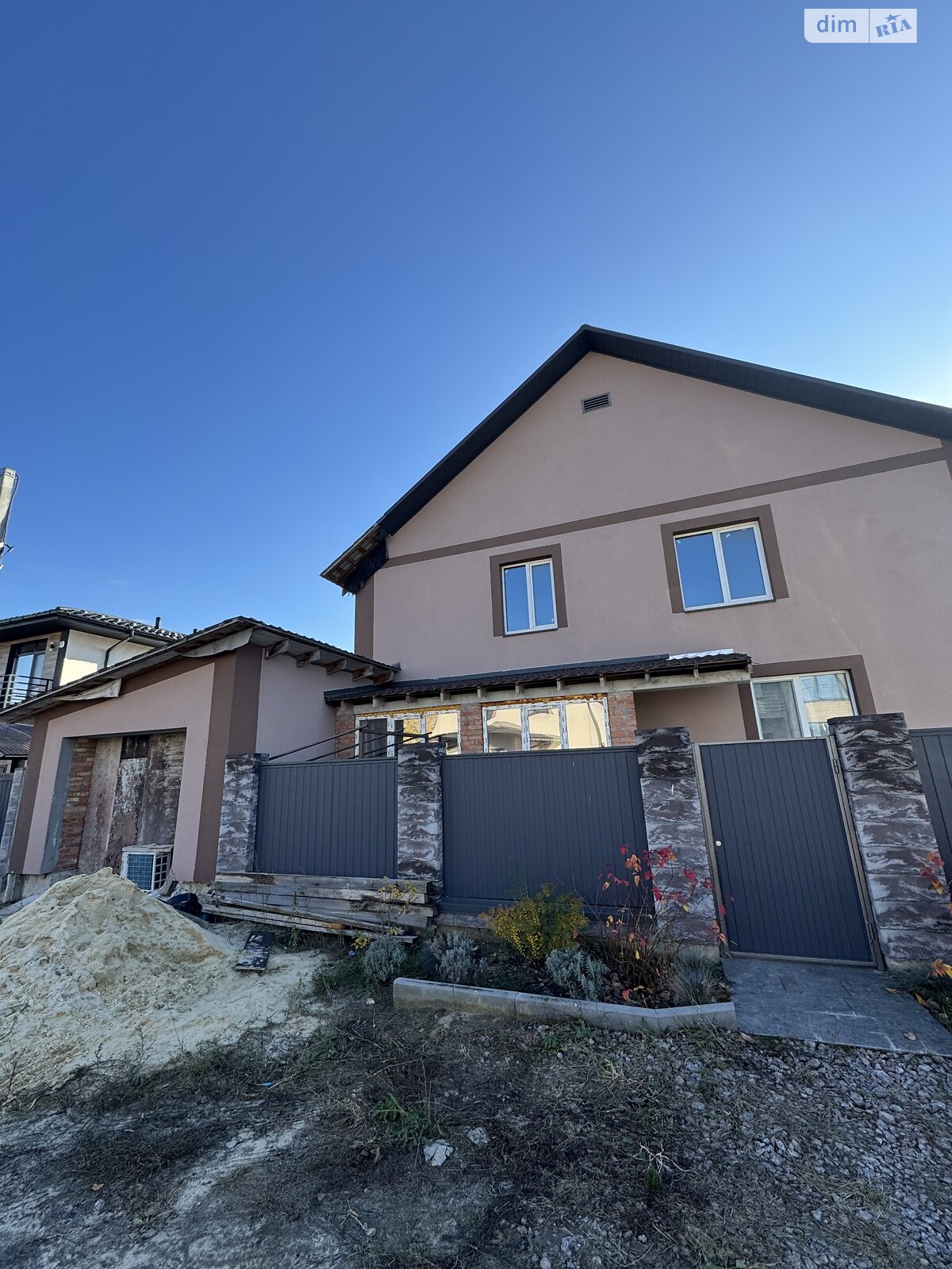 двоповерховий будинок з гаражем, 220 кв. м, цегла. Продаж у Стоянці фото 1 двоповерховий будинок з гаражем, 220 кв. м, цегла. Продаж у Стоянці фото 1