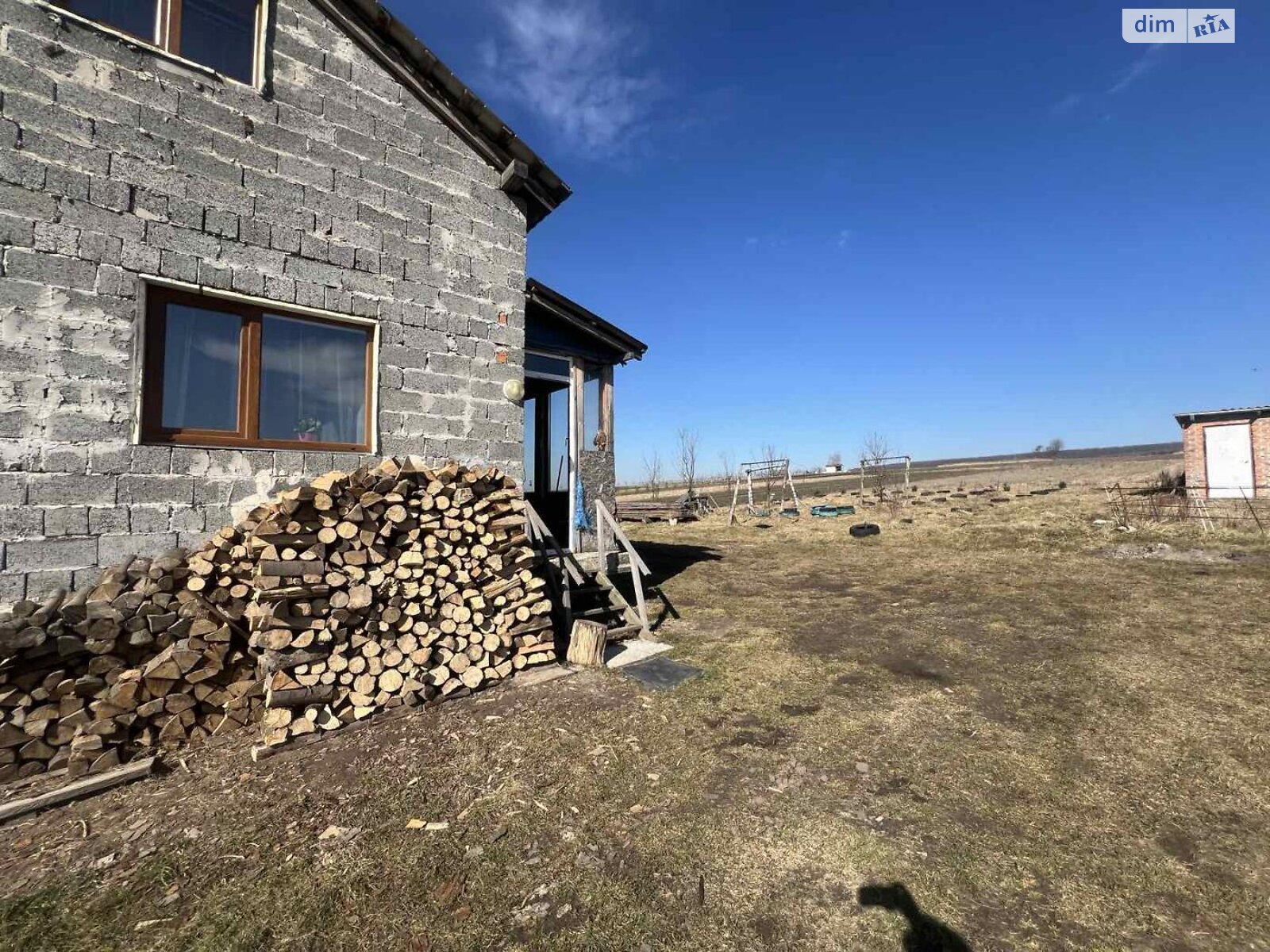 двухэтажный дом с отоплением, 187.2 кв. м, кирпич. Продажа в Стрелках фото 1 двухэтажный дом с отоплением, 187.2 кв. м, кирпич. Продажа в Стрелках фото 1