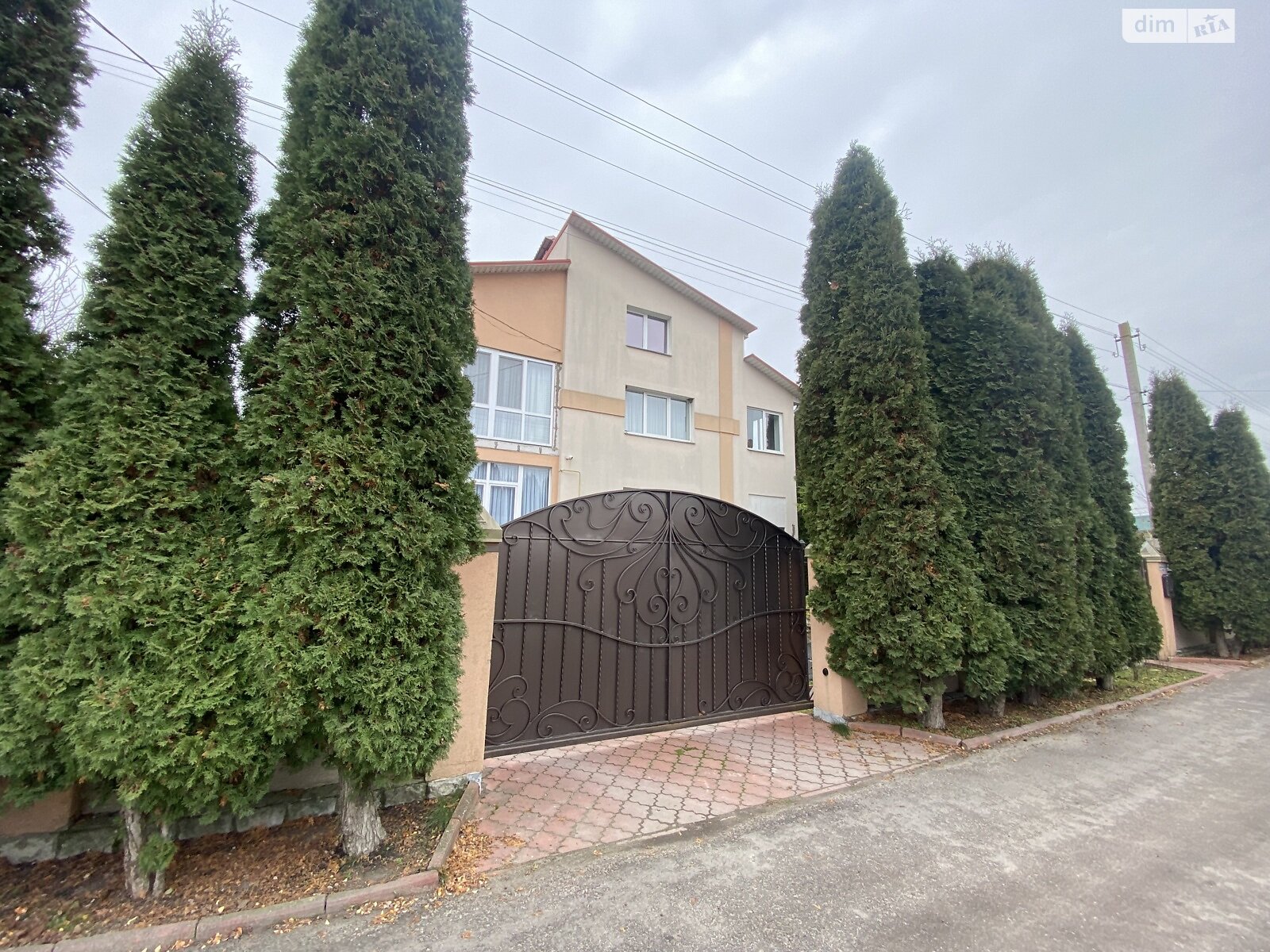 четырехэтажный дом с верандой, 310 кв. м, кирпич. Продажа в Стрижавке фото 1 четырехэтажный дом с верандой, 310 кв. м, кирпич. Продажа в Стрижавке фото 1