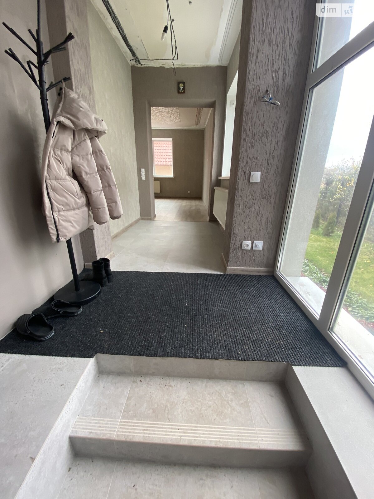 четырехэтажный дом с верандой, 310 кв. м, кирпич. Продажа в Стрижавке фото 1 четырехэтажный дом с верандой, 310 кв. м, кирпич. Продажа в Стрижавке фото 1