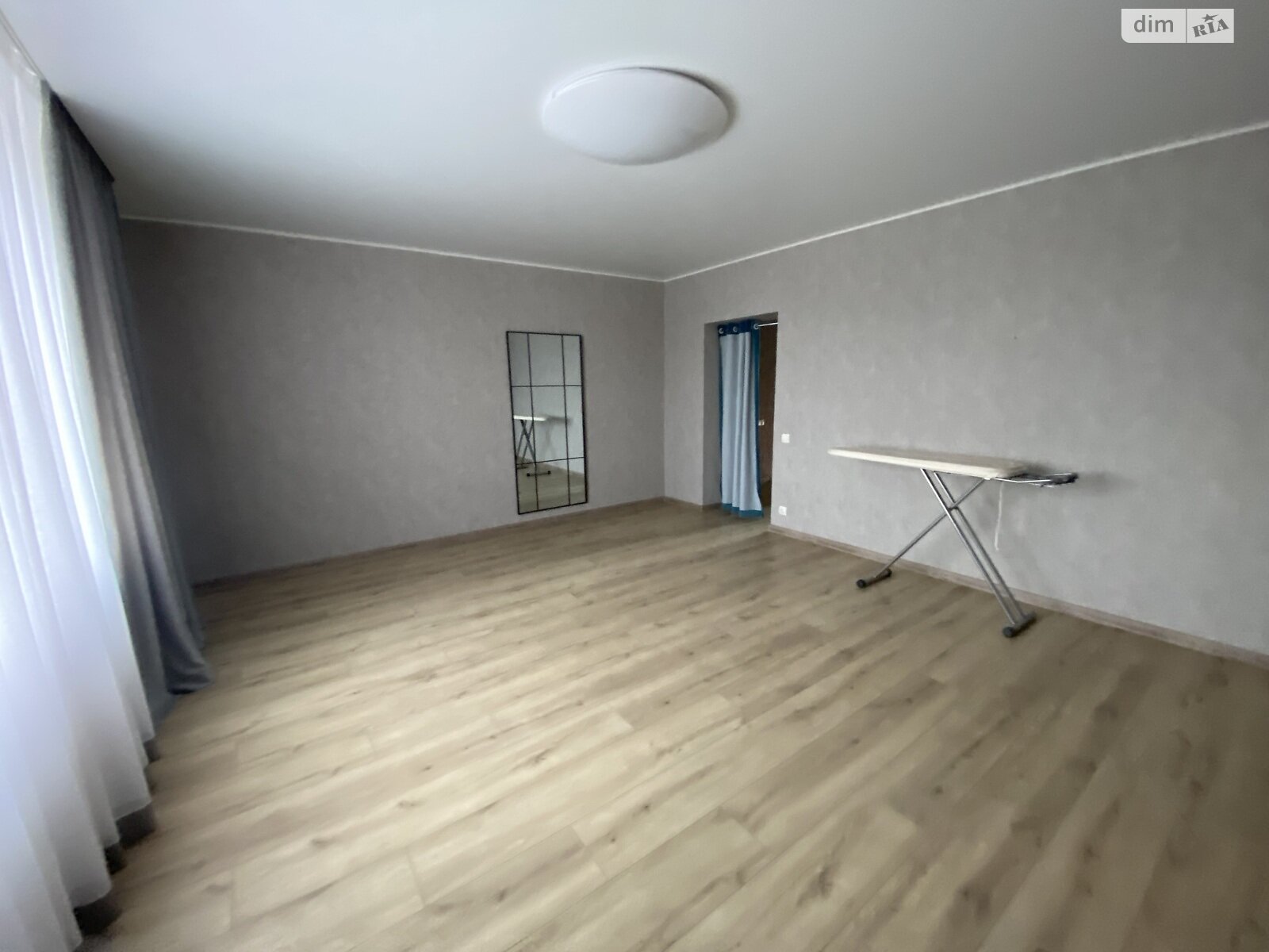 четырехэтажный дом с верандой, 310 кв. м, кирпич. Продажа в Стрижавке фото 1 четырехэтажный дом с верандой, 310 кв. м, кирпич. Продажа в Стрижавке фото 1