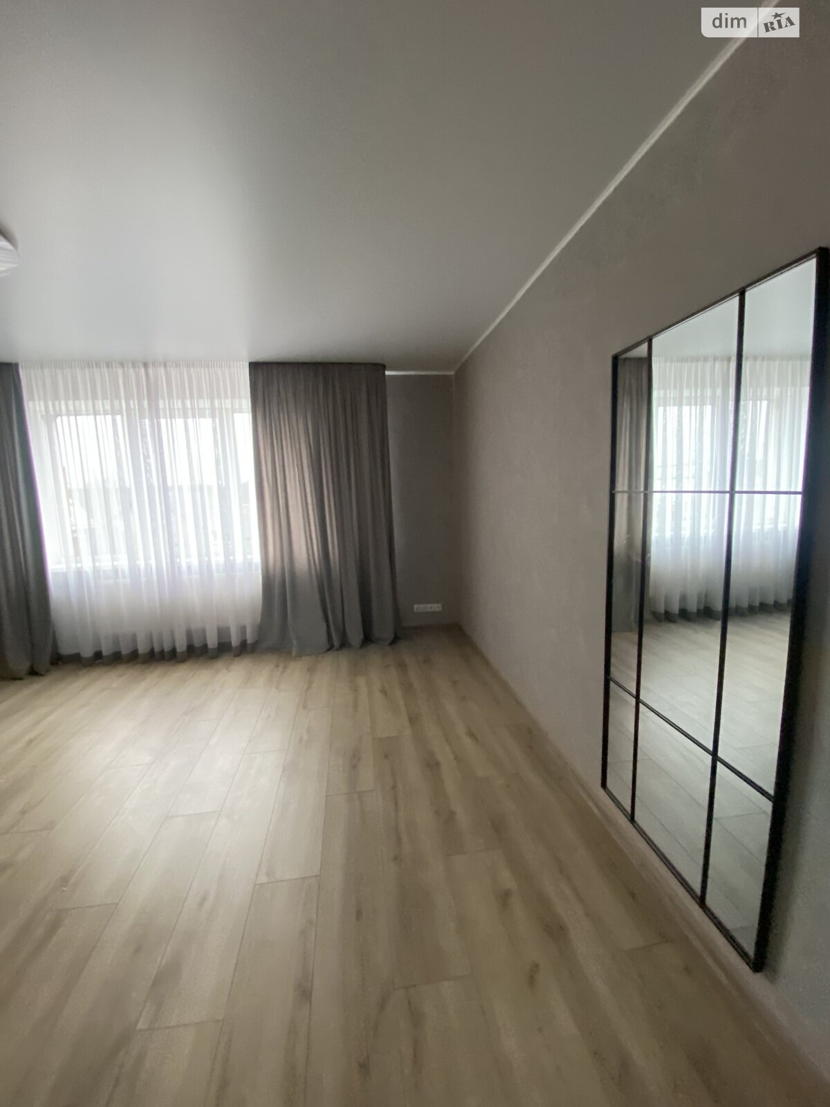 четырехэтажный дом с верандой, 310 кв. м, кирпич. Продажа в Стрижавке фото 1 четырехэтажный дом с верандой, 310 кв. м, кирпич. Продажа в Стрижавке фото 1