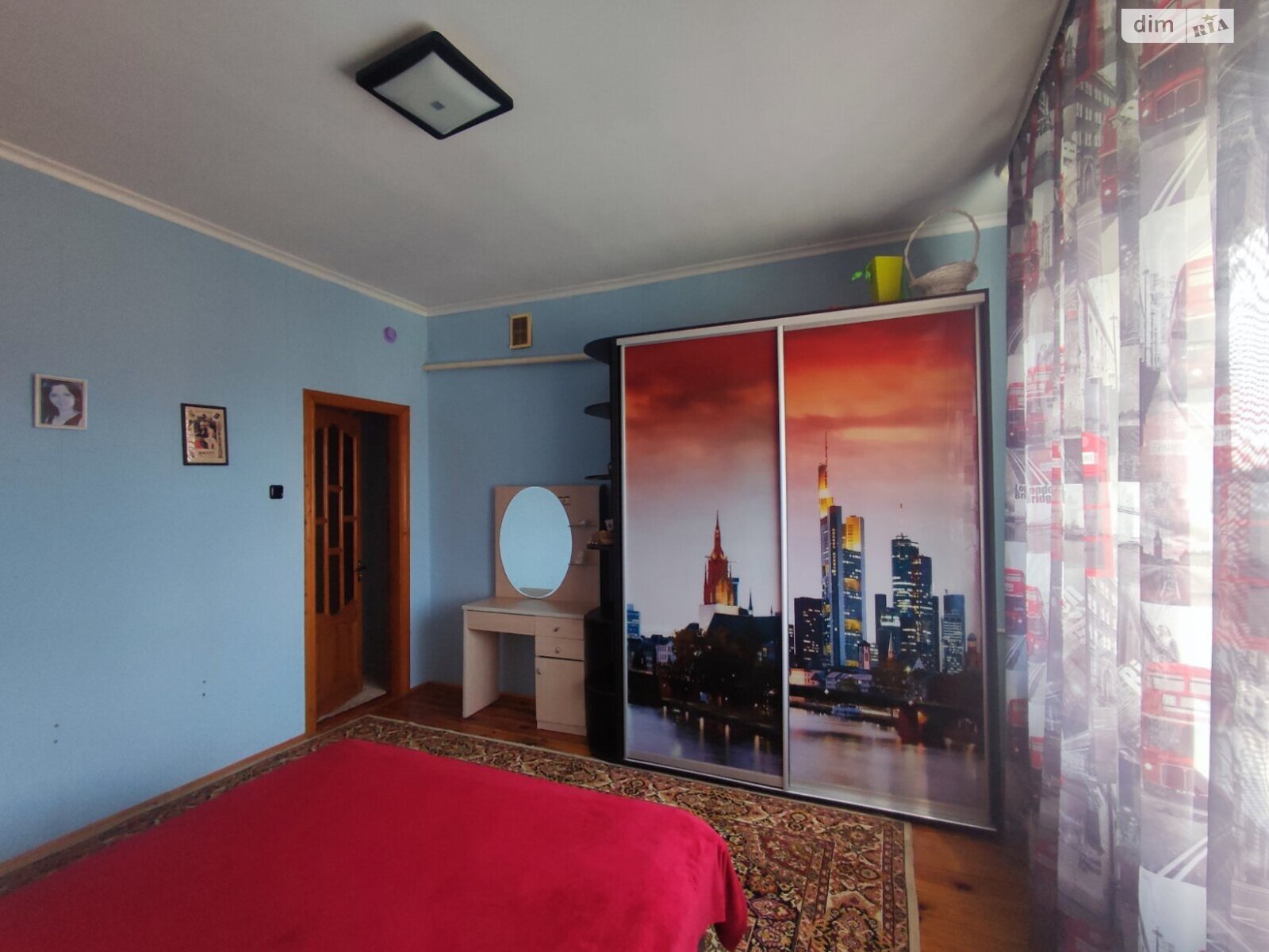 двухэтажный дом с балконом, 276 кв. м, кирпич. Продажа в Стрижавке фото 1 двухэтажный дом с балконом, 276 кв. м, кирпич. Продажа в Стрижавке фото 1