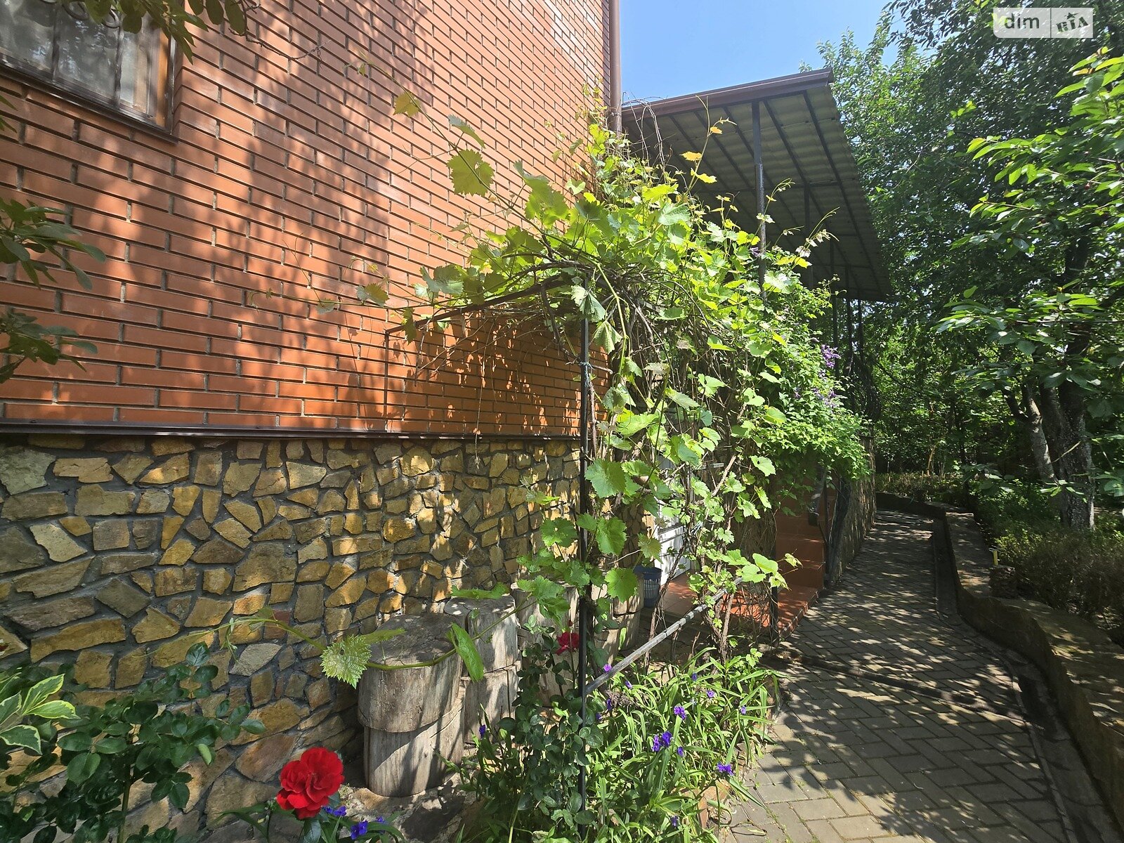 двухэтажный дом с верандой, 389 кв. м, кирпич. Продажа в Стрижавке фото 1 двухэтажный дом с верандой, 389 кв. м, кирпич. Продажа в Стрижавке фото 1