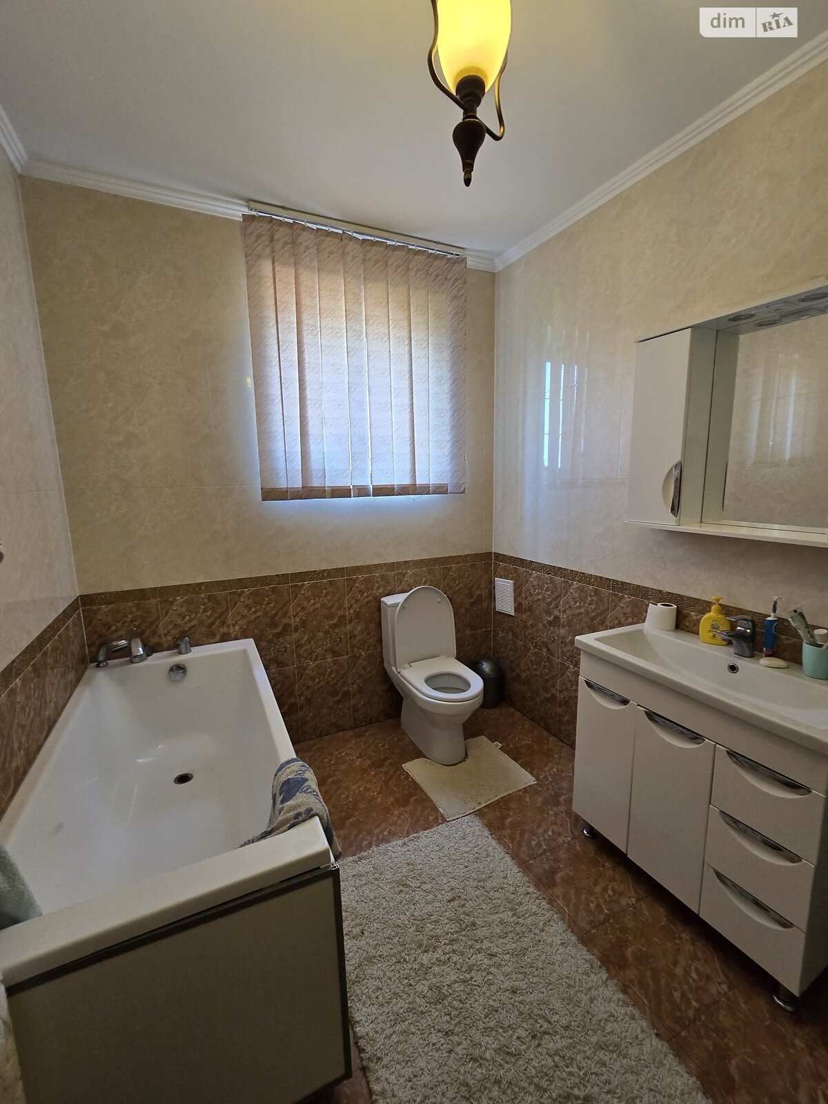 двухэтажный дом с верандой, 389 кв. м, кирпич. Продажа в Стрижавке фото 1 двухэтажный дом с верандой, 389 кв. м, кирпич. Продажа в Стрижавке фото 1