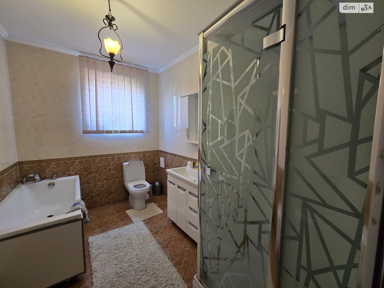 двухэтажный дом с верандой, 389 кв. м, кирпич. Продажа в Стрижавке фото 1 двухэтажный дом с верандой, 389 кв. м, кирпич. Продажа в Стрижавке фото 1