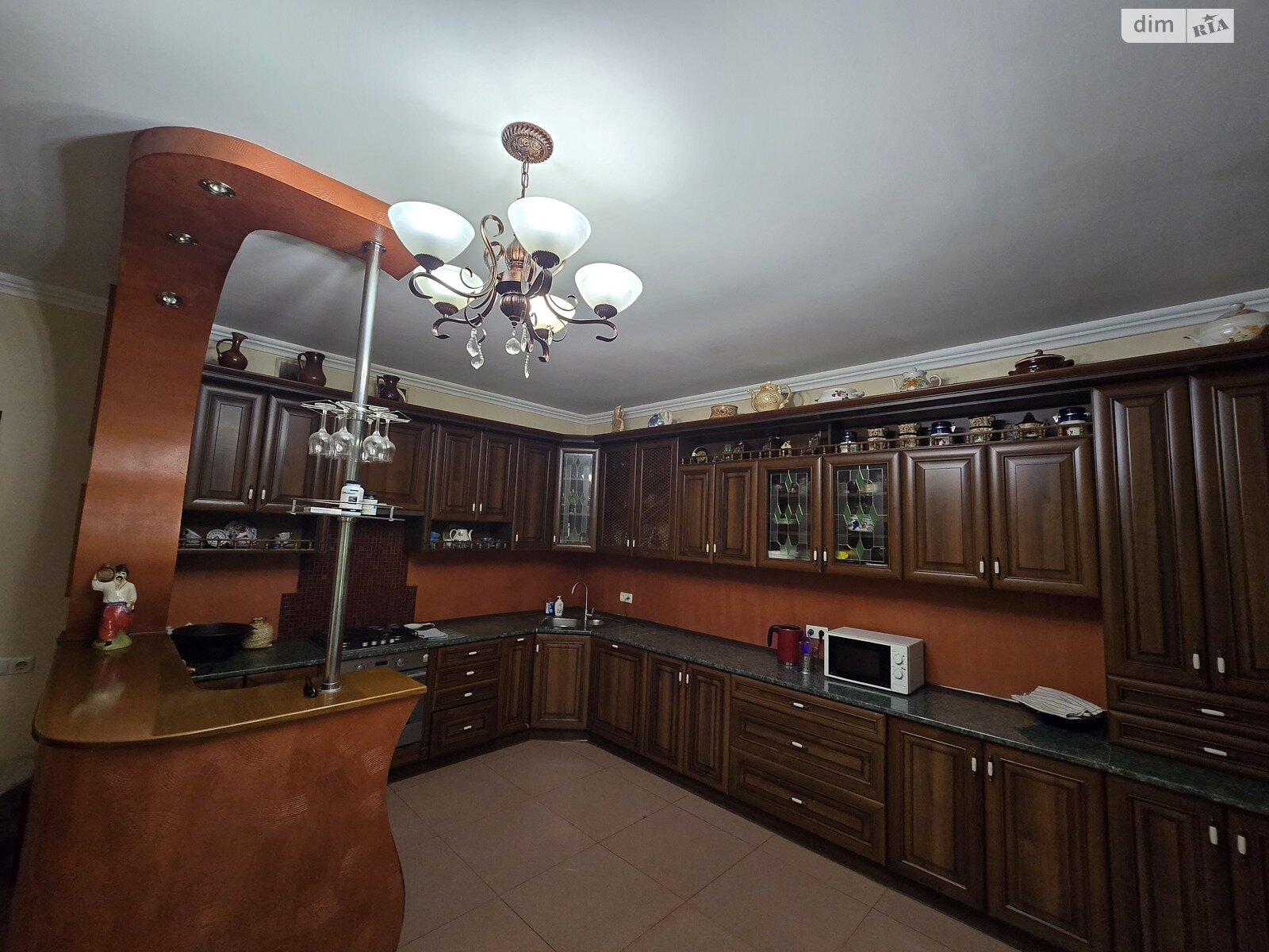 двухэтажный дом с верандой, 389 кв. м, кирпич. Продажа в Стрижавке фото 1 двухэтажный дом с верандой, 389 кв. м, кирпич. Продажа в Стрижавке фото 1