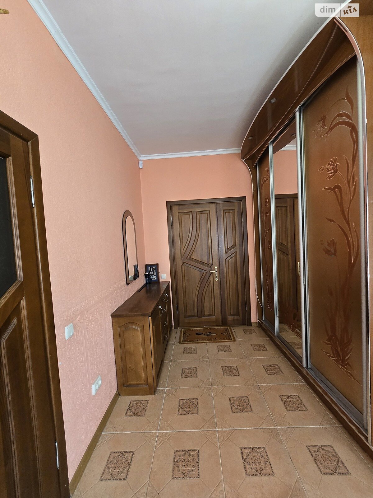 двухэтажный дом с верандой, 389 кв. м, кирпич. Продажа в Стрижавке фото 1 двухэтажный дом с верандой, 389 кв. м, кирпич. Продажа в Стрижавке фото 1