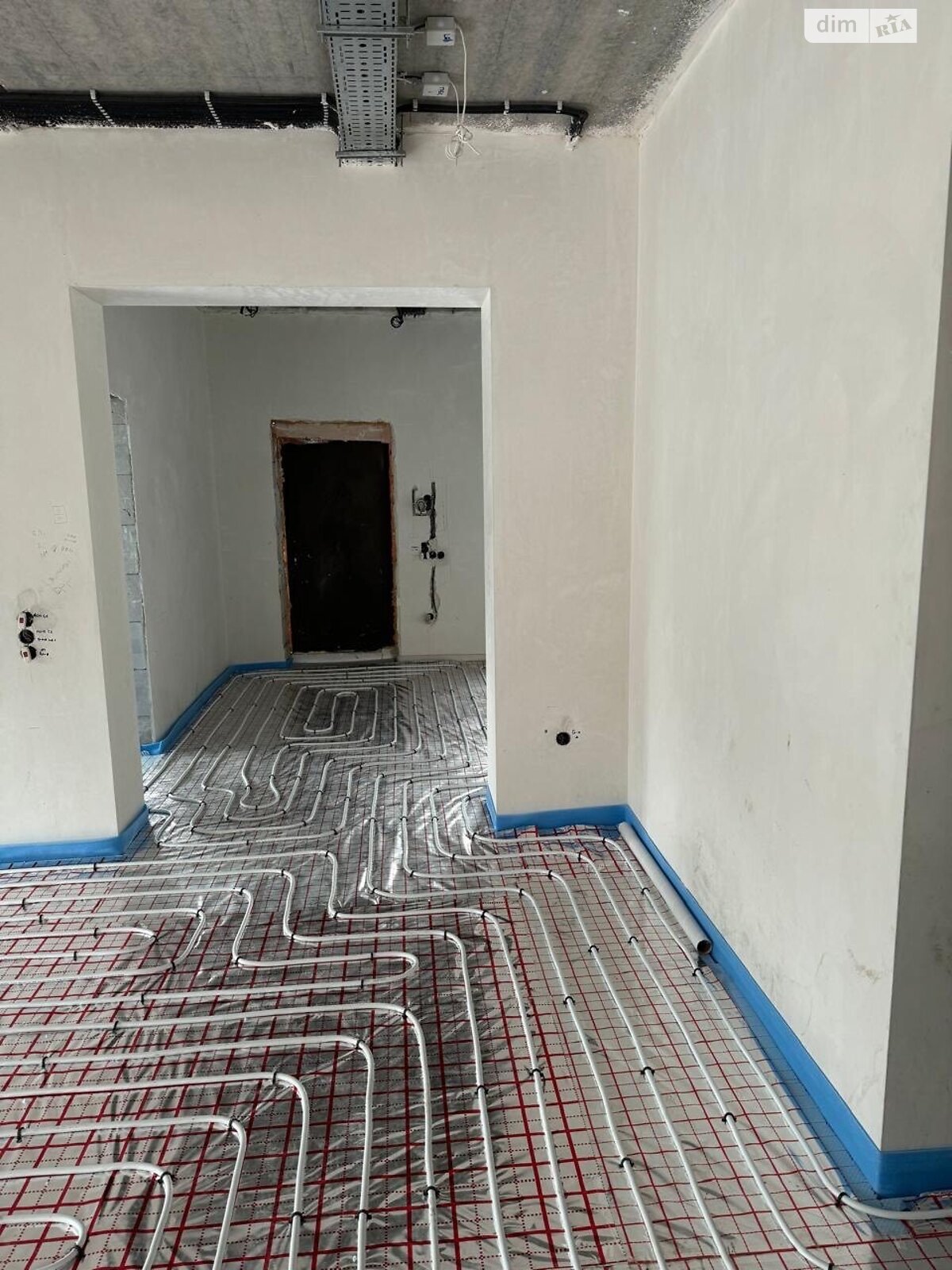 двухэтажный дом с гаражом, 280 кв. м, кирпич. Продажа в Стрижавке фото 1 двухэтажный дом с гаражом, 280 кв. м, кирпич. Продажа в Стрижавке фото 1