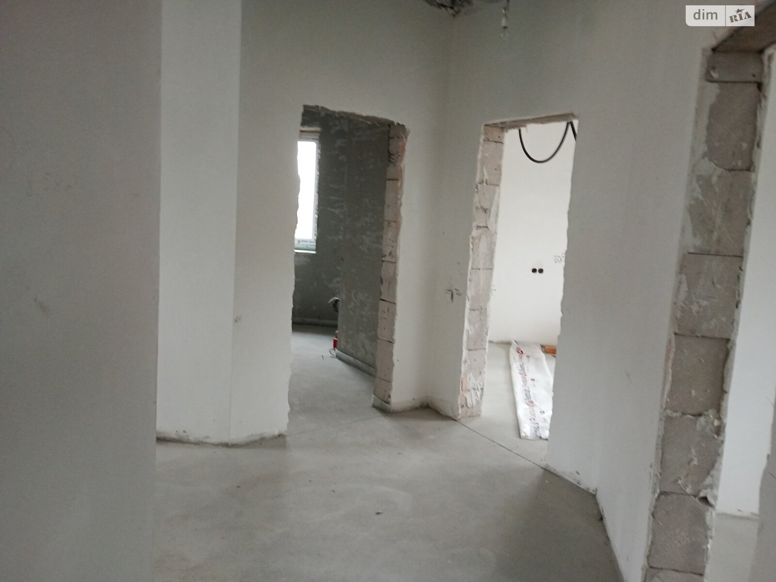 двухэтажный дом с отоплением, 280 кв. м, кирпич. Продажа в Стрижавке фото 1 двухэтажный дом с отоплением, 280 кв. м, кирпич. Продажа в Стрижавке фото 1