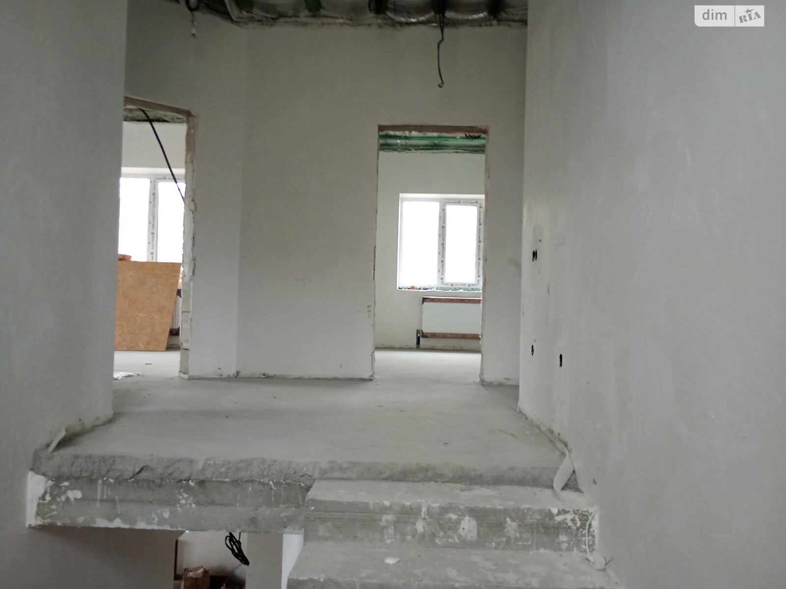 двухэтажный дом с отоплением, 280 кв. м, кирпич. Продажа в Стрижавке фото 1 двухэтажный дом с отоплением, 280 кв. м, кирпич. Продажа в Стрижавке фото 1