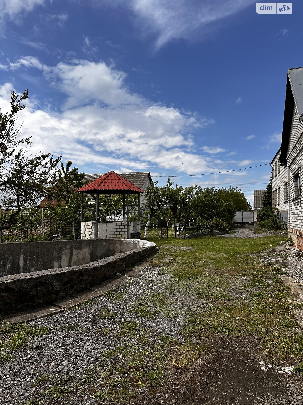 двухэтажный дом с гаражом, 480 кв. м, кирпич. Продажа в Стрижавке фото 1